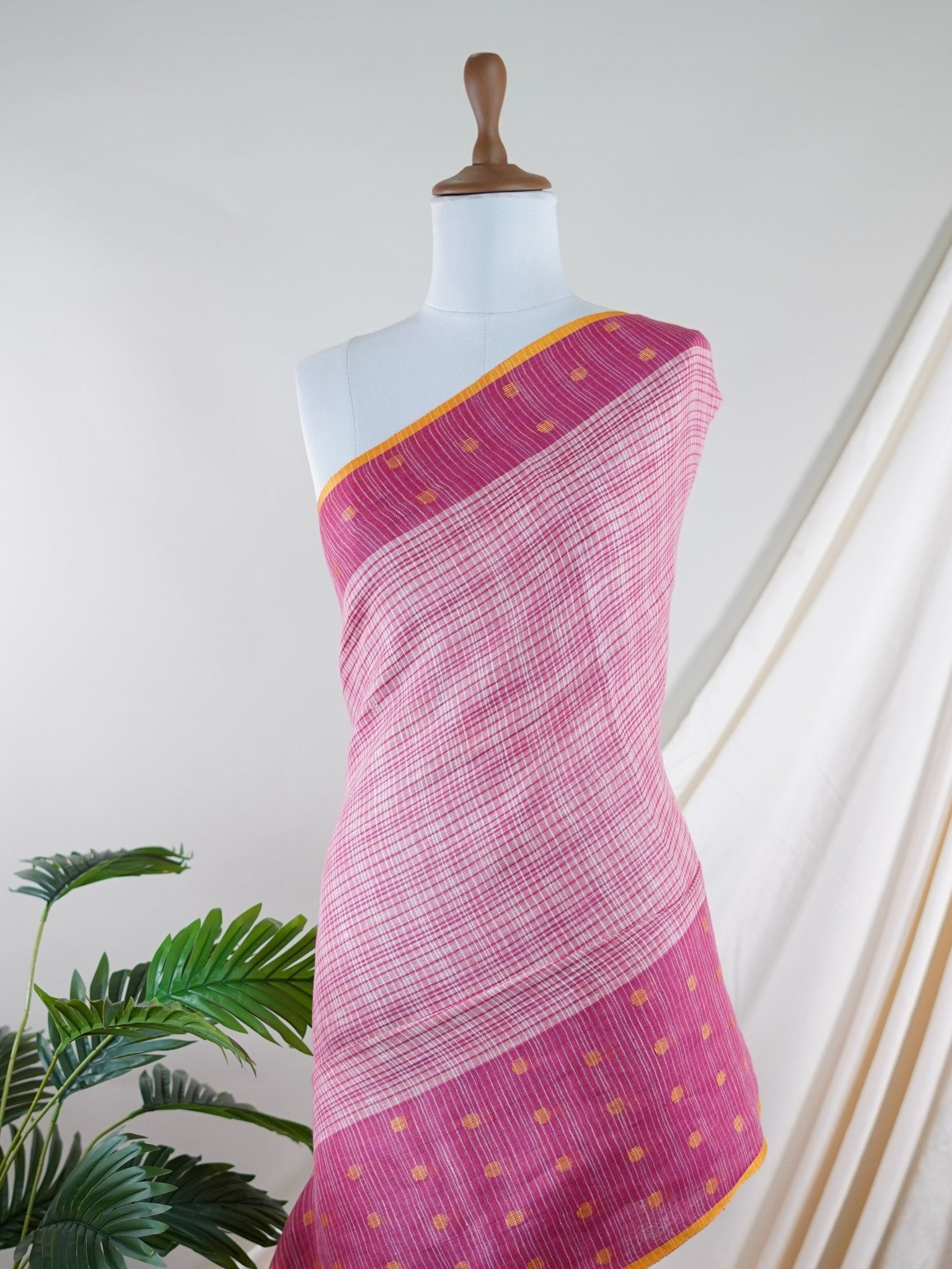 Linen Pink  100% Pure Linen - Manoranjitham Weaves - Handloom Store