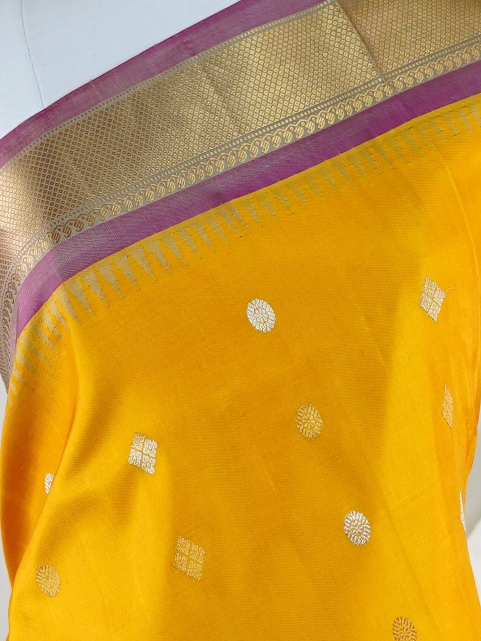 Gadwal Silk Yellow 100% Pure Silk  - Manoranjitham Weaves - Handloom Store