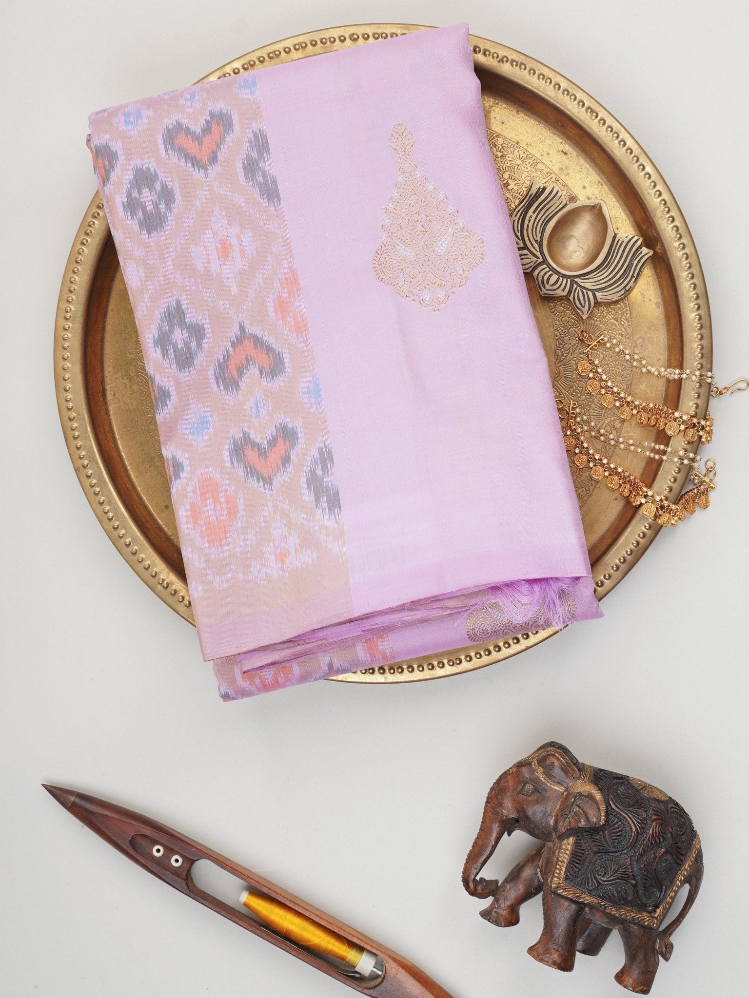 Kanchipuram Silk Lavander 100% Pure Silk  Manoranjitham Weaves - Handloom Store