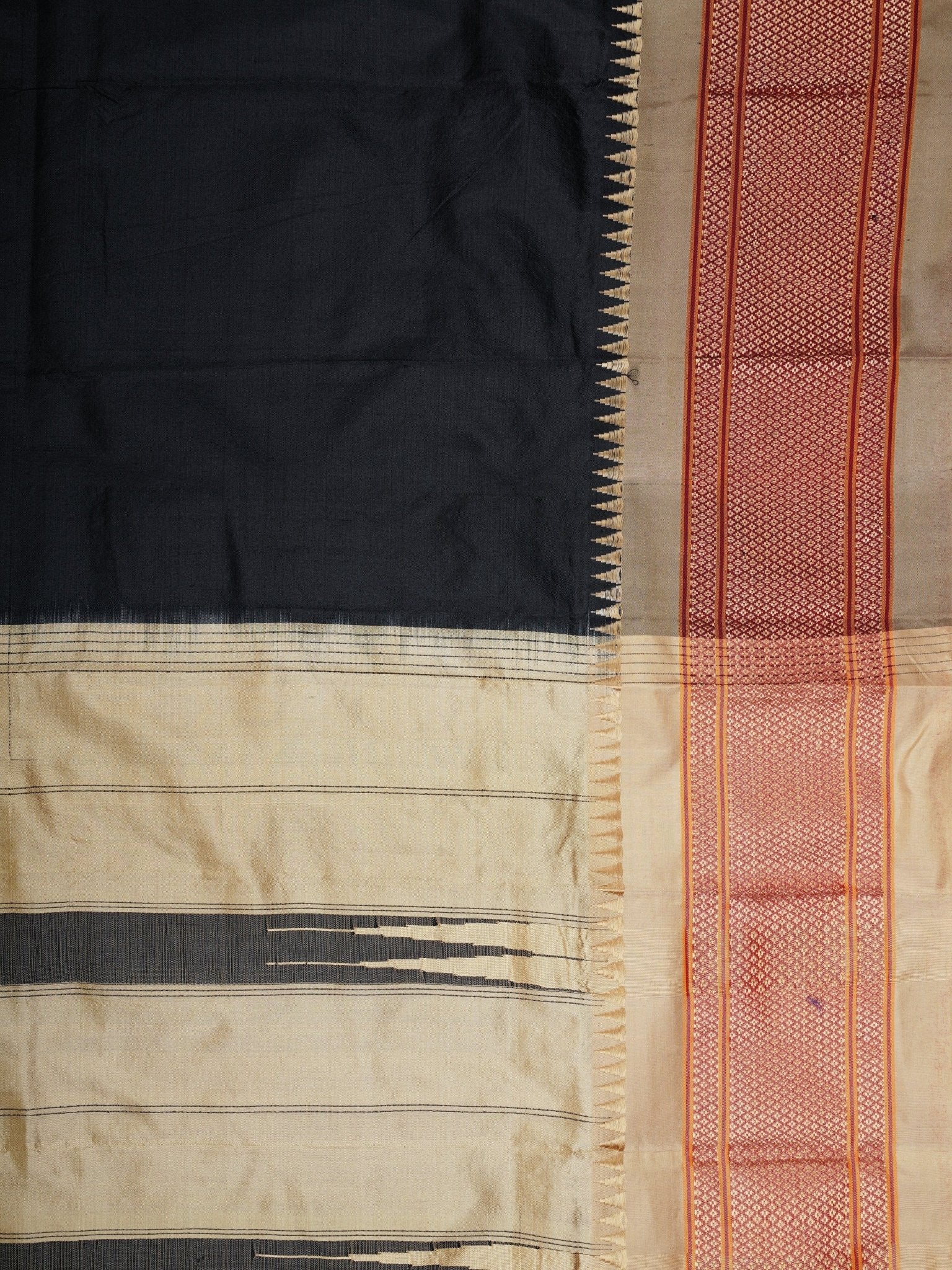 Narayanpet Black 100% Pure Silk  Manoranjitham Weaves - Handloom Store