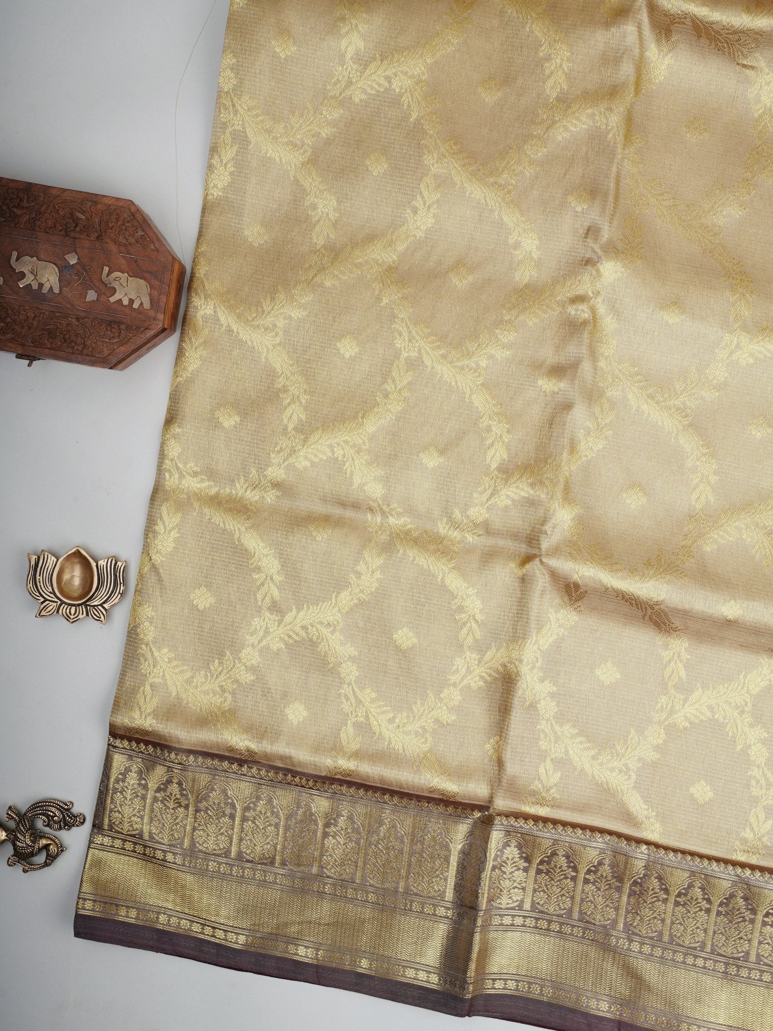 Venkatagiri Silk Beige 100% Pure Silk  Manoranjitham Weaves - Handloom Store