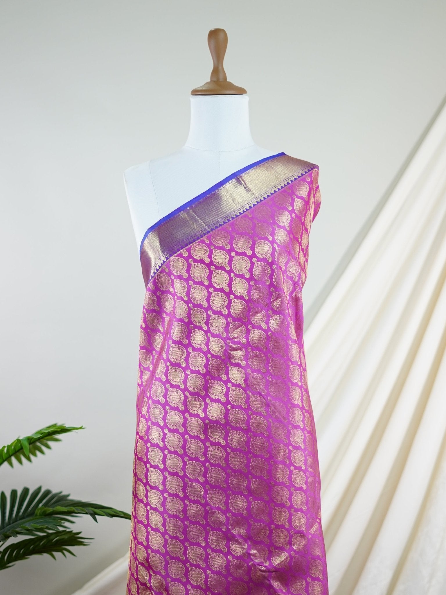 Kanchipuram Silk Pink 100% Pure Silk  - Manoranjitham Weaves - Handloom Store