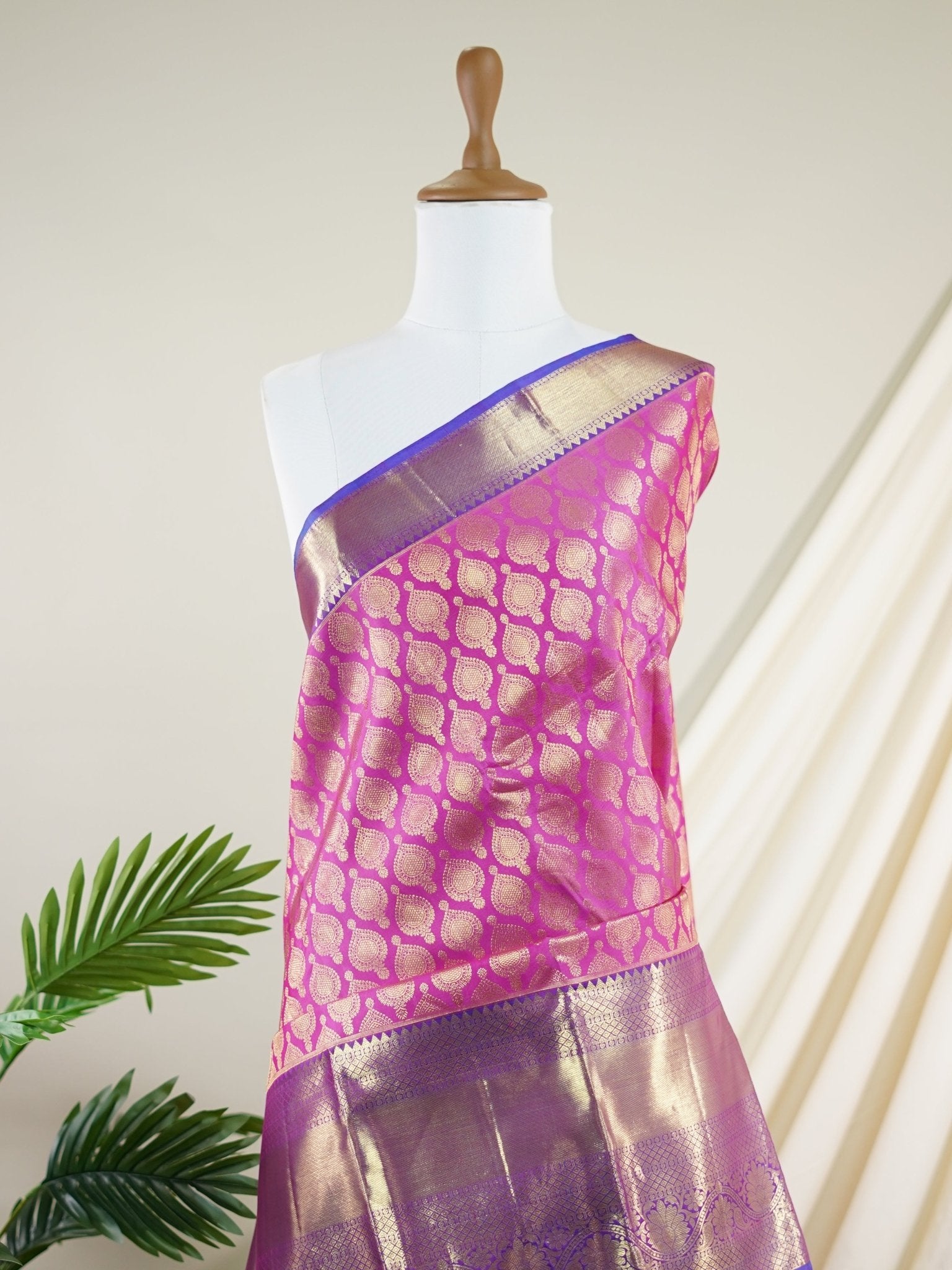 Kanchipuram Silk Pink 100% Pure Silk  - Manoranjitham Weaves - Handloom Store