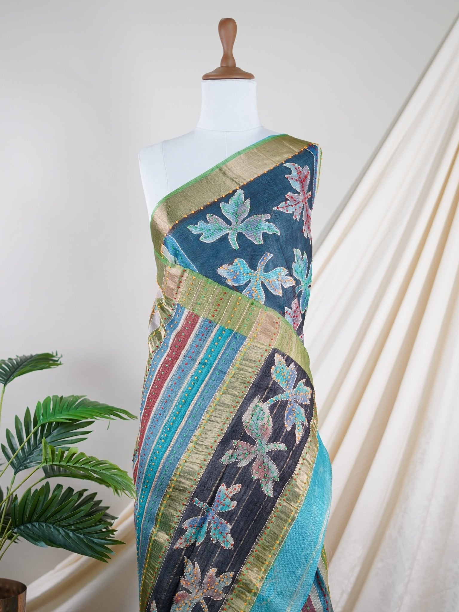 Tussars Cream Kota - Manoranjitham Weaves - Handloom Store