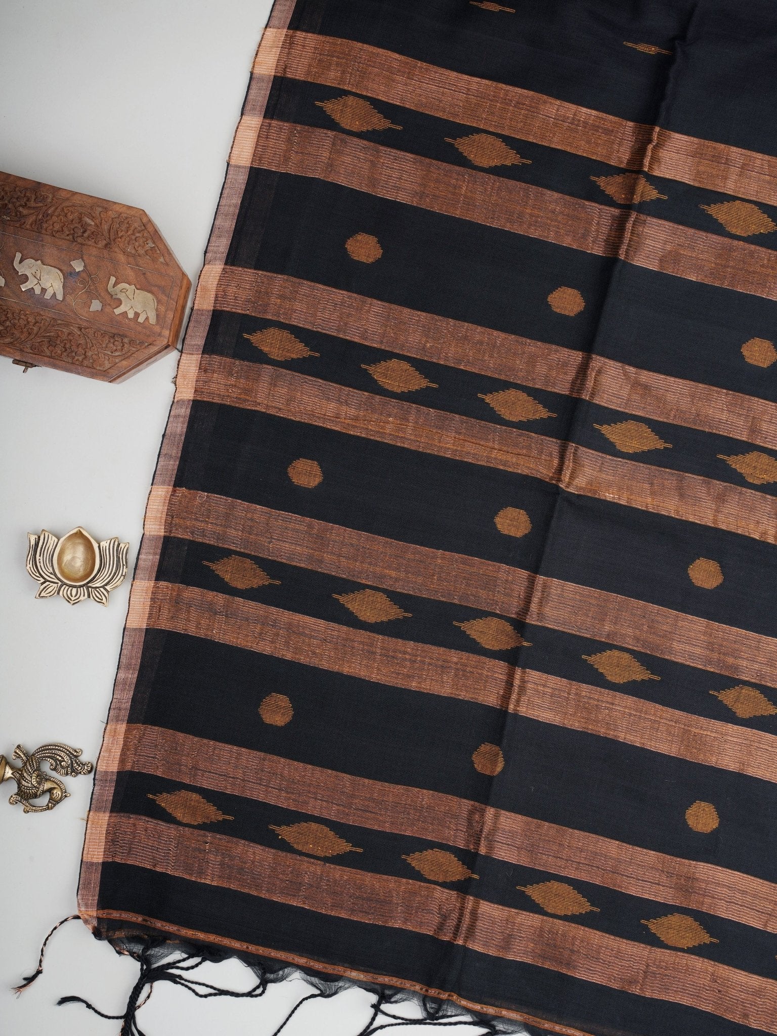 Cotton Black 100% Pure Cotton Manoranjitham Weaves - Handloom Store