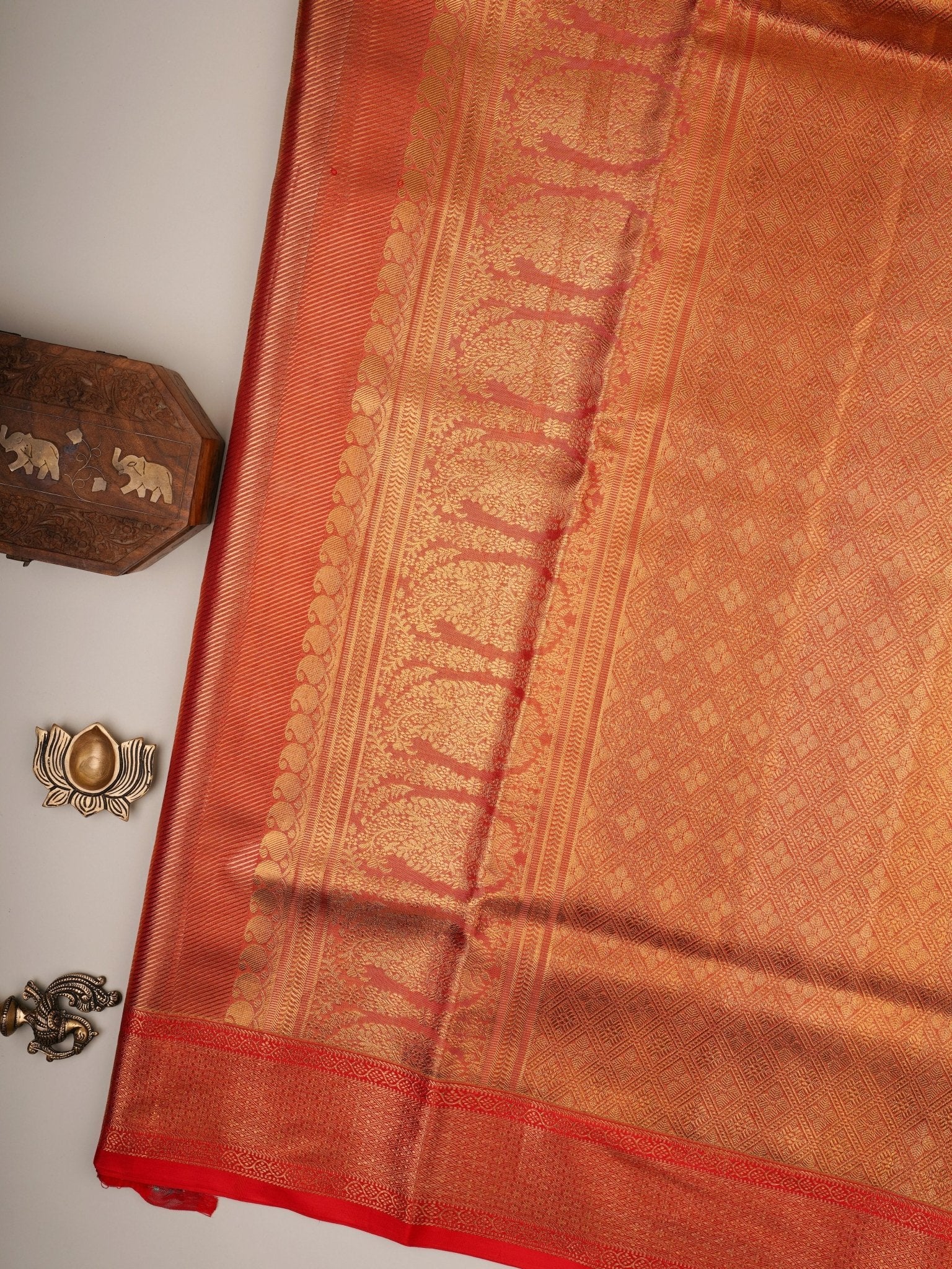 Kanchipuram Silk Green 100% Pure Silk  Manoranjitham Weaves - Handloom Store