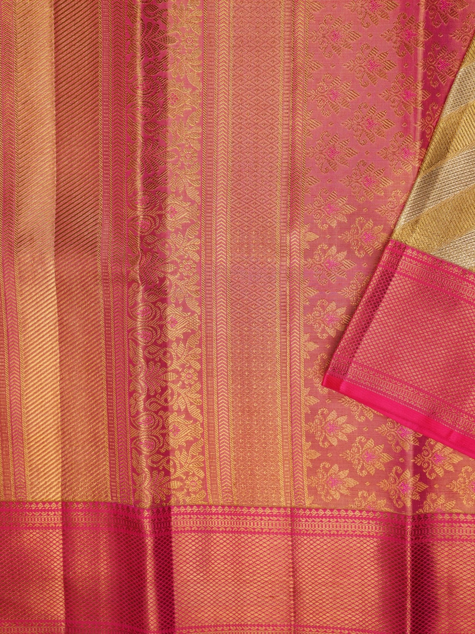 Kanchipuram Silk Gold And Silver tissu 100% Pure Silk  Manoranjitham Weaves - Handloom Store