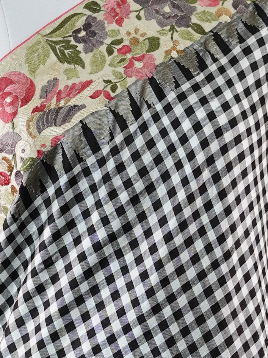 Gadwal Silk White and Black 100% Pure Silk  - Manoranjitham Weaves - Handloom Store