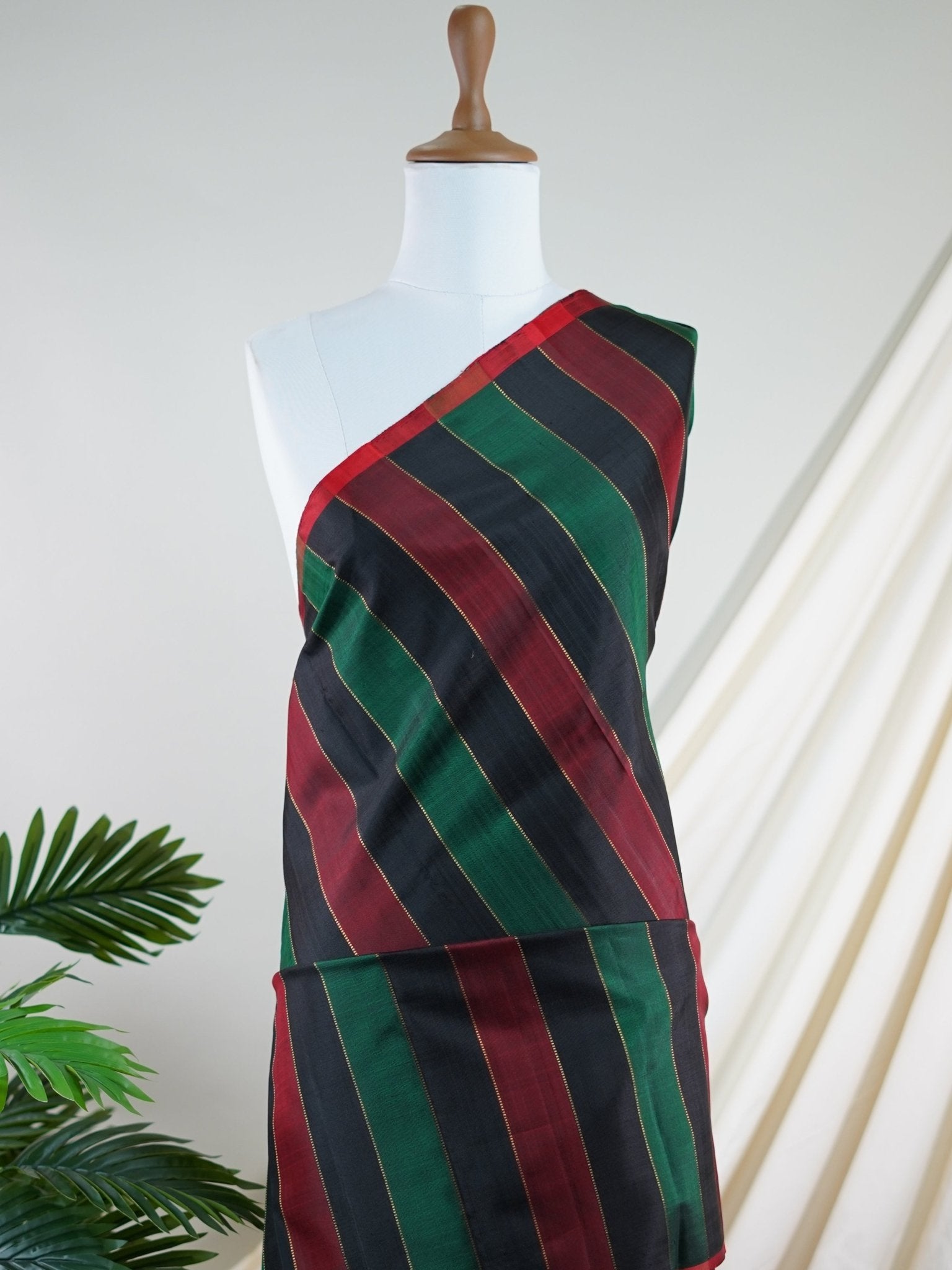Kanchipuram Silk Red Black Green 100% Pure Silk  - Manoranjitham Weaves - Handloom Store