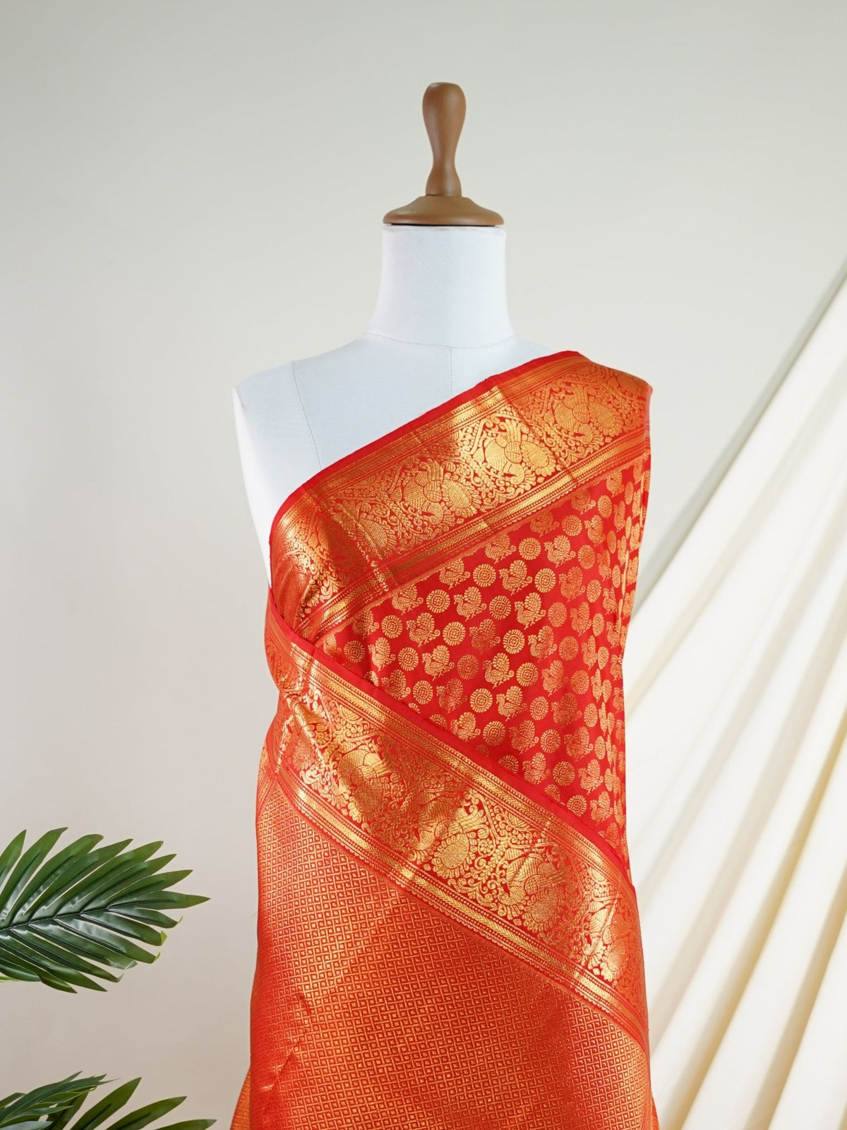 Kanchipuram Silk Red 100% Pure Silk  - Manoranjitham Weaves - Handloom Store