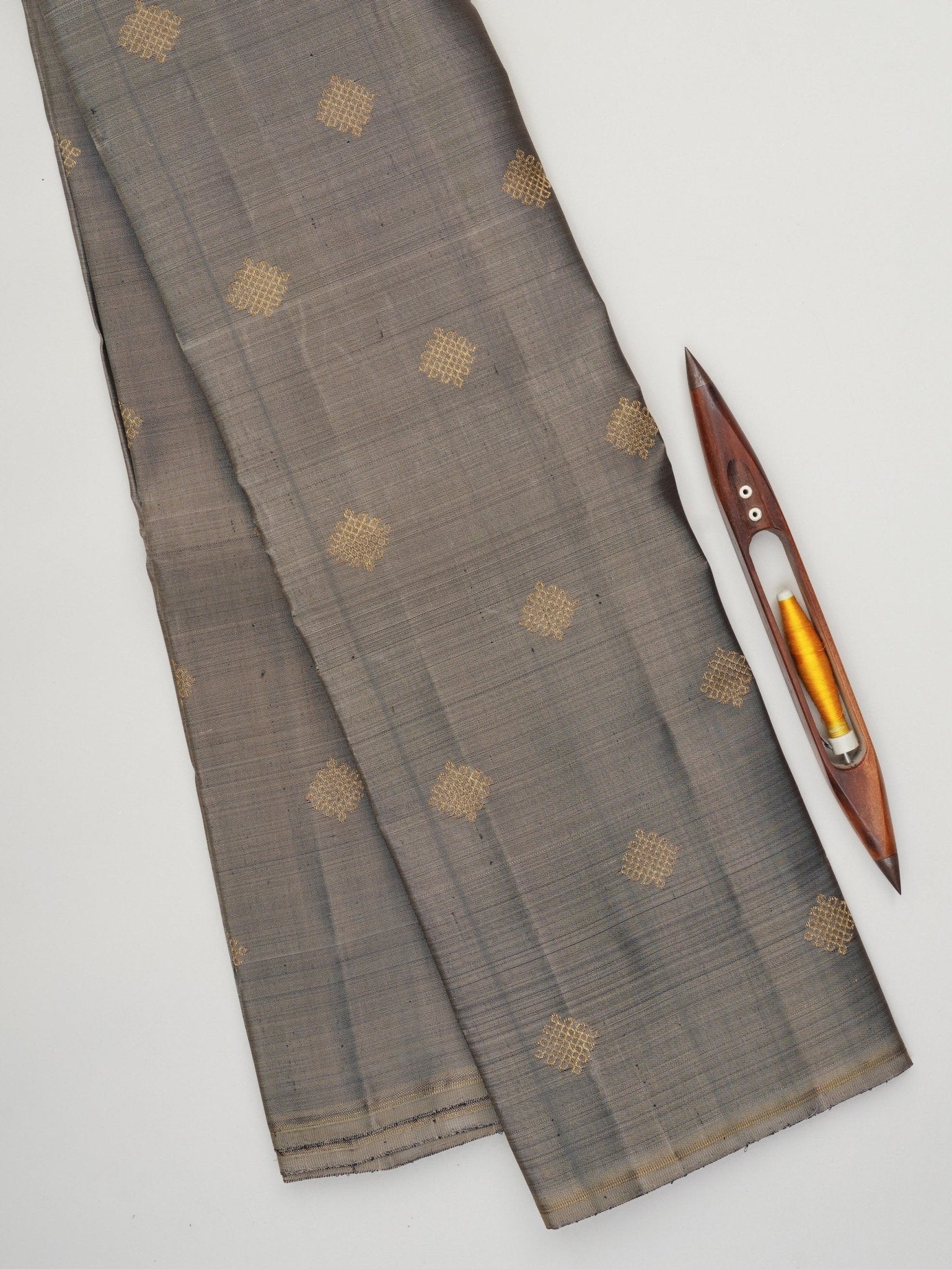 Kanchipuram Silk Grey 100% Pure Silk  Manoranjitham Weaves - Handloom Store