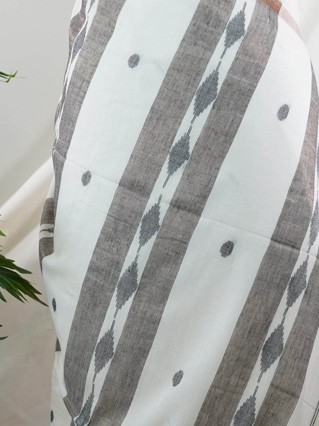 Cotton White 100% Pure Cotton - Manoranjitham Weaves - Handloom Store