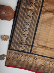 Gadwal Silk  100% Pure Silk  Manoranjitham Weaves - Handloom Store