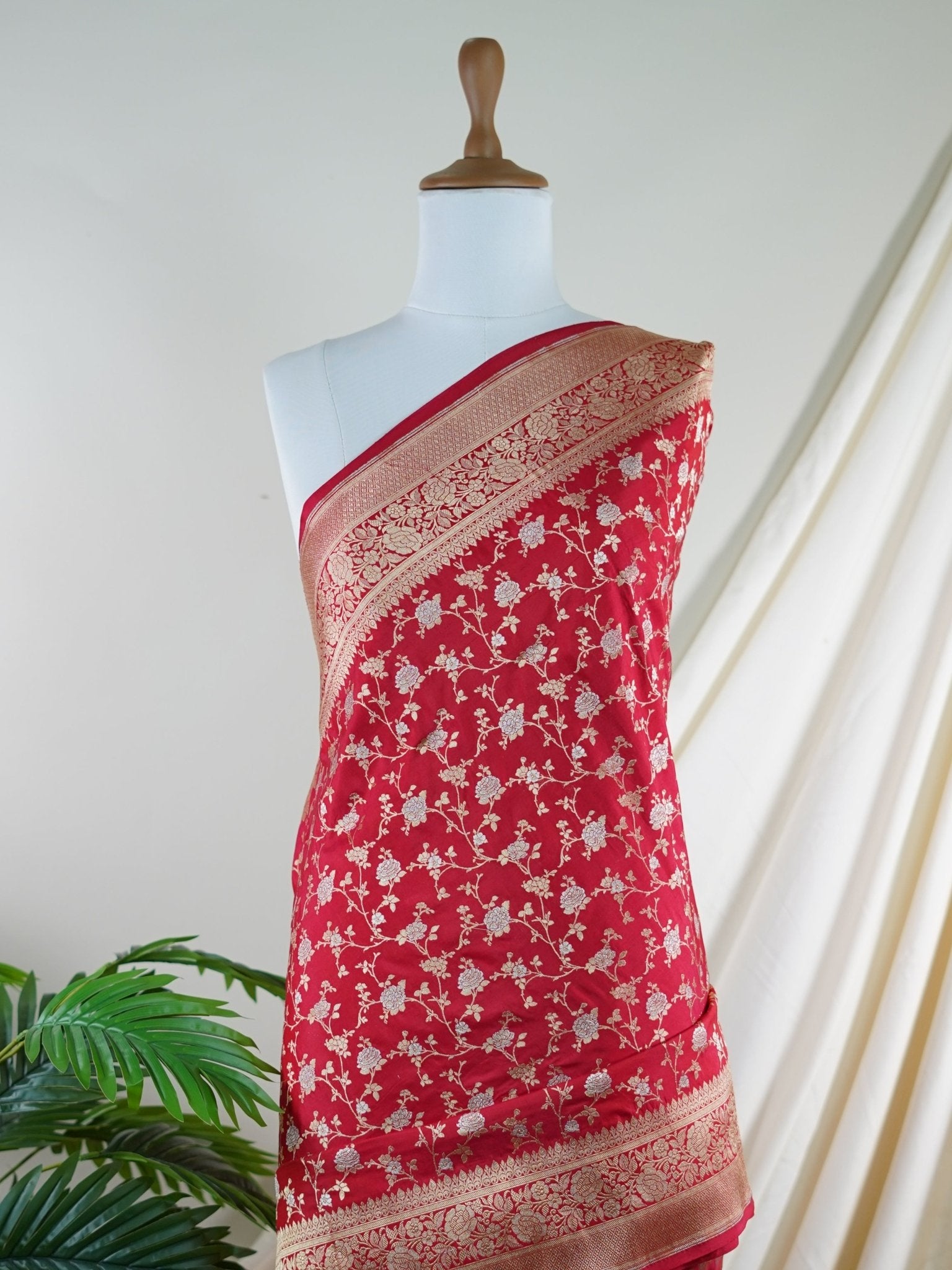 Katan Red 100% Pure Katan Silk - Manoranjitham Weaves - Handloom Store