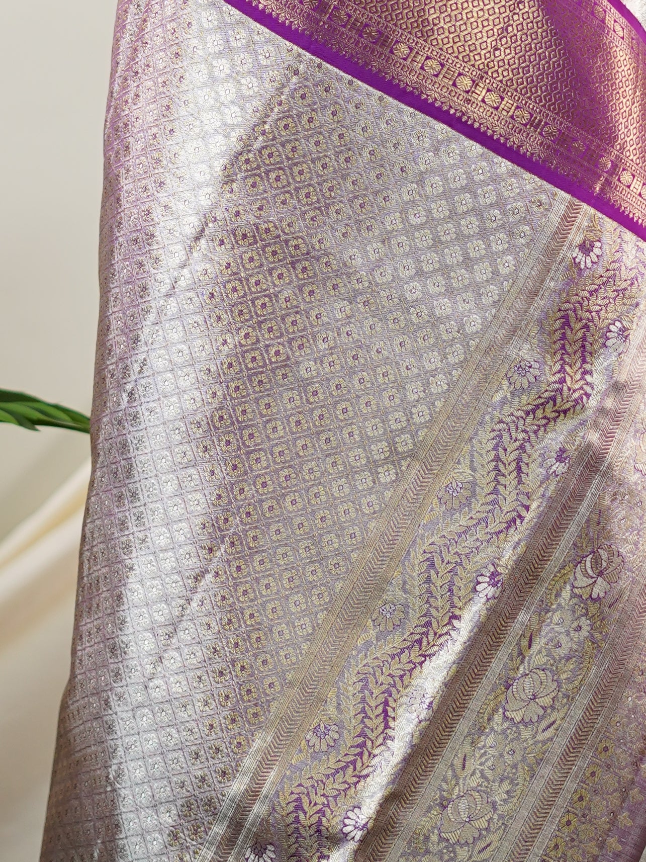 Kanchipuram Silk White 100% Pure Silk  - Manoranjitham Weaves - Handloom Store