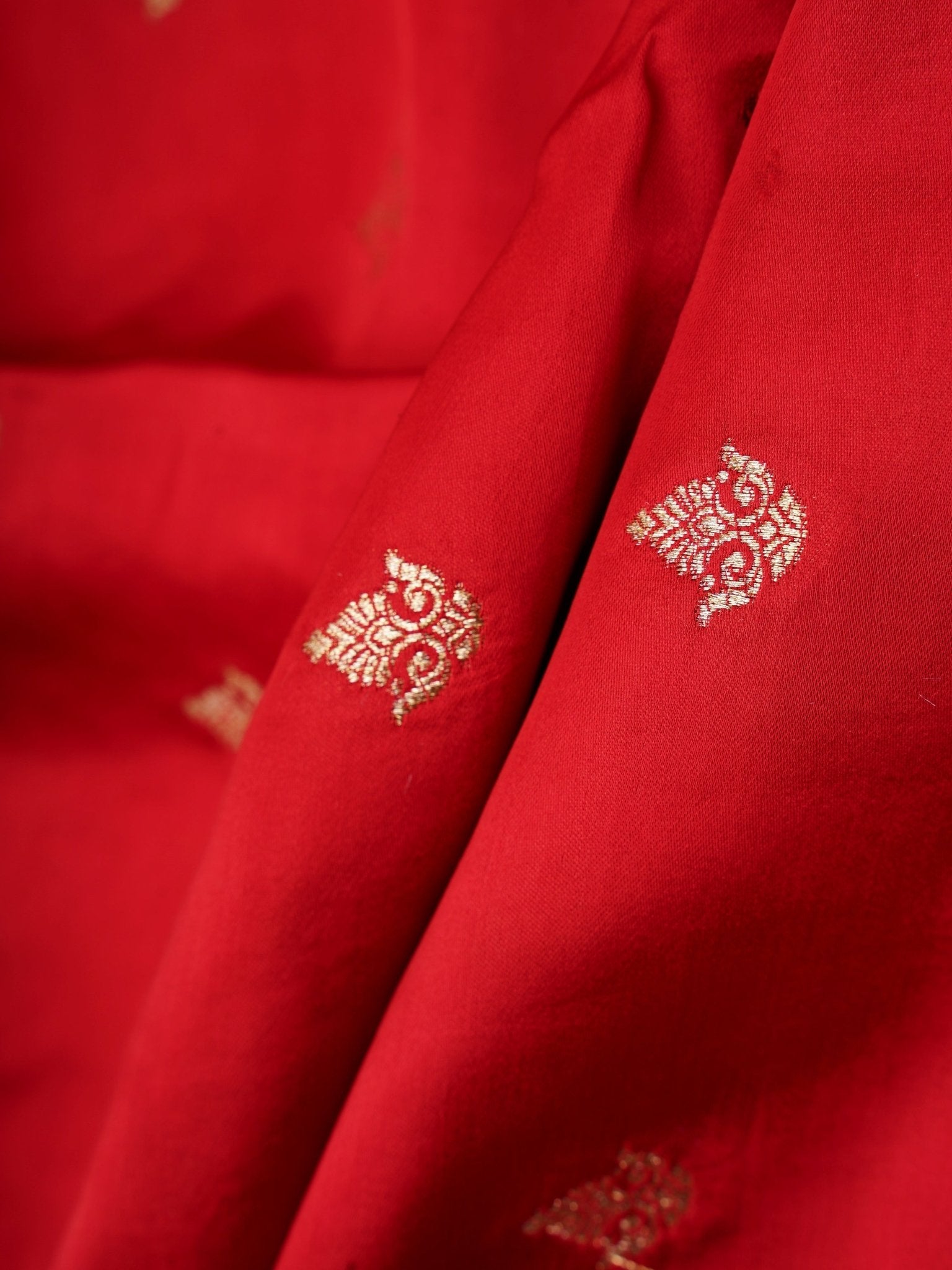 Mushru Red Semi Mushru - Manoranjitham Weaves - Handloom Store