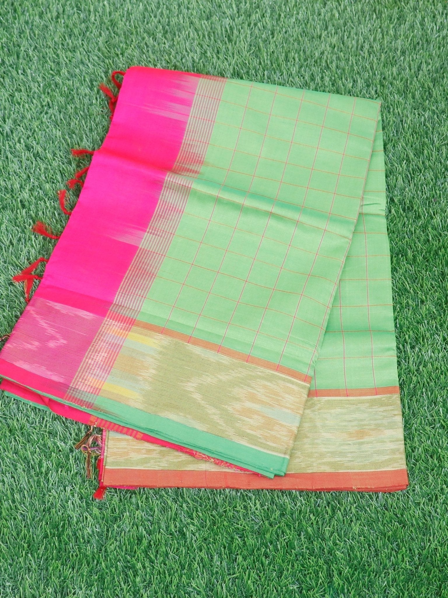 Kanchipuram Silk Cotton Green 100% Pure Silk Cotton  Manoranjitham Weaves - Handloom Store