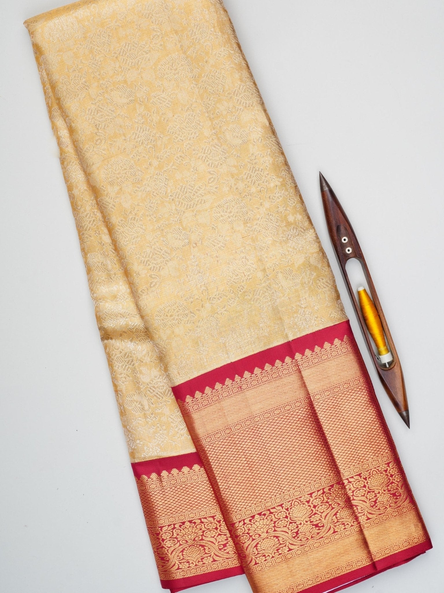 Kanchipuram Silk  100% Pure Silk  Manoranjitham Weaves - Handloom Store