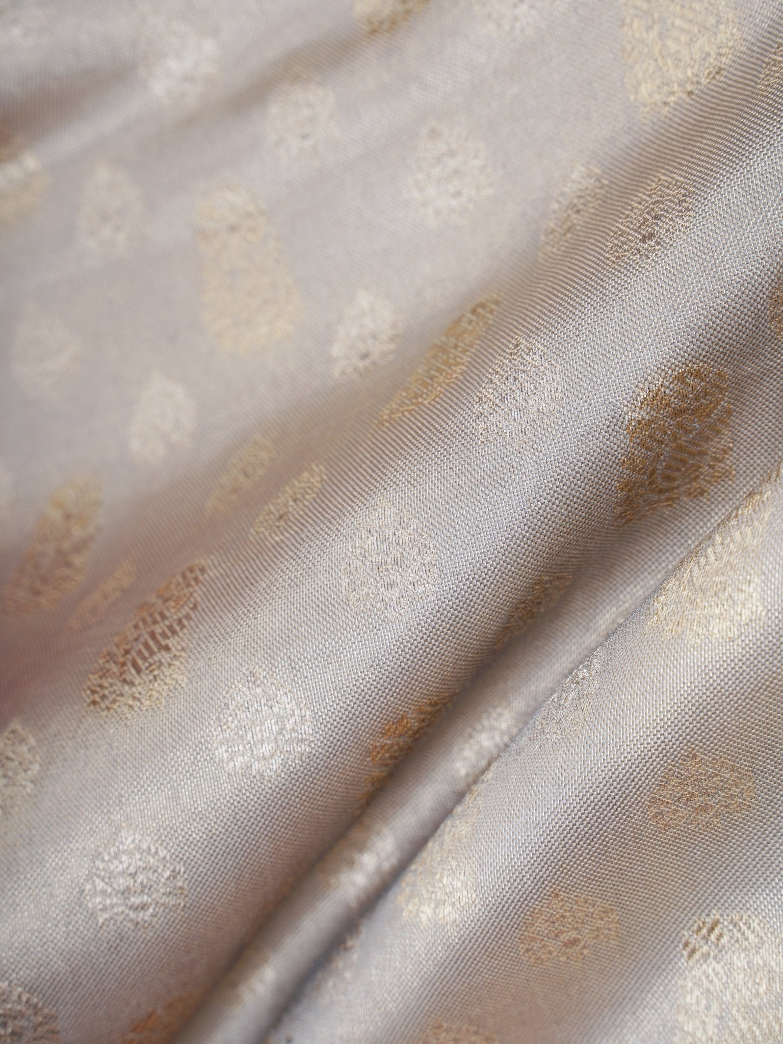 Katan Grey Katan Semi Silk Manoranjitham Weaves - Handloom Store