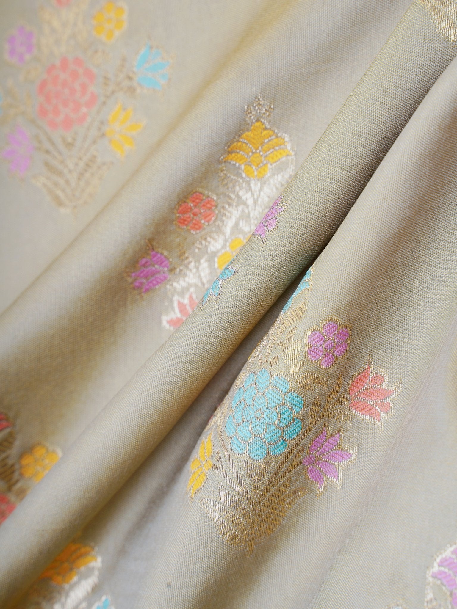 Katan Grey Katan Semi Silk Manoranjitham Weaves - Handloom Store