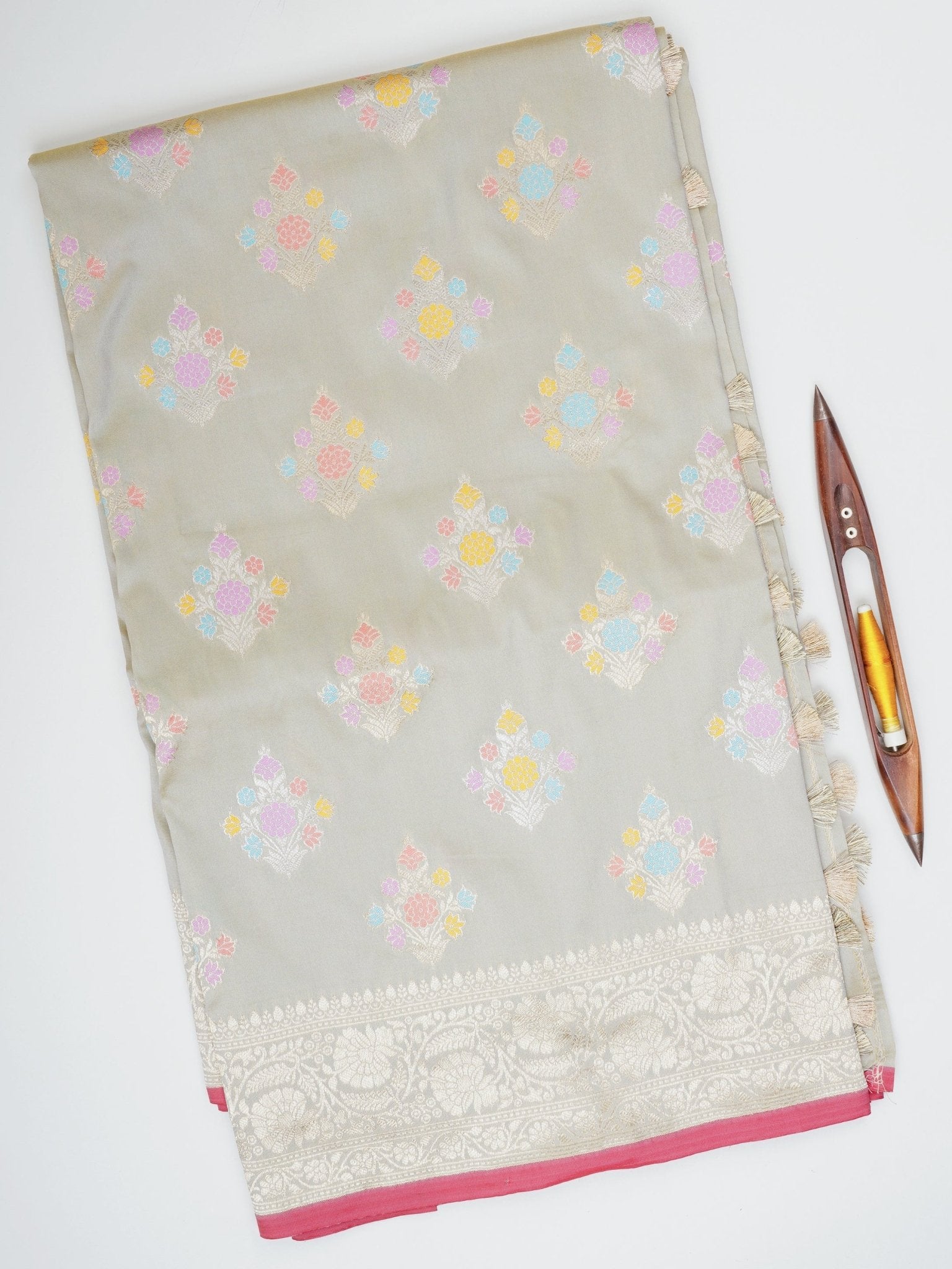 Katan Grey Katan Semi Silk Manoranjitham Weaves - Handloom Store