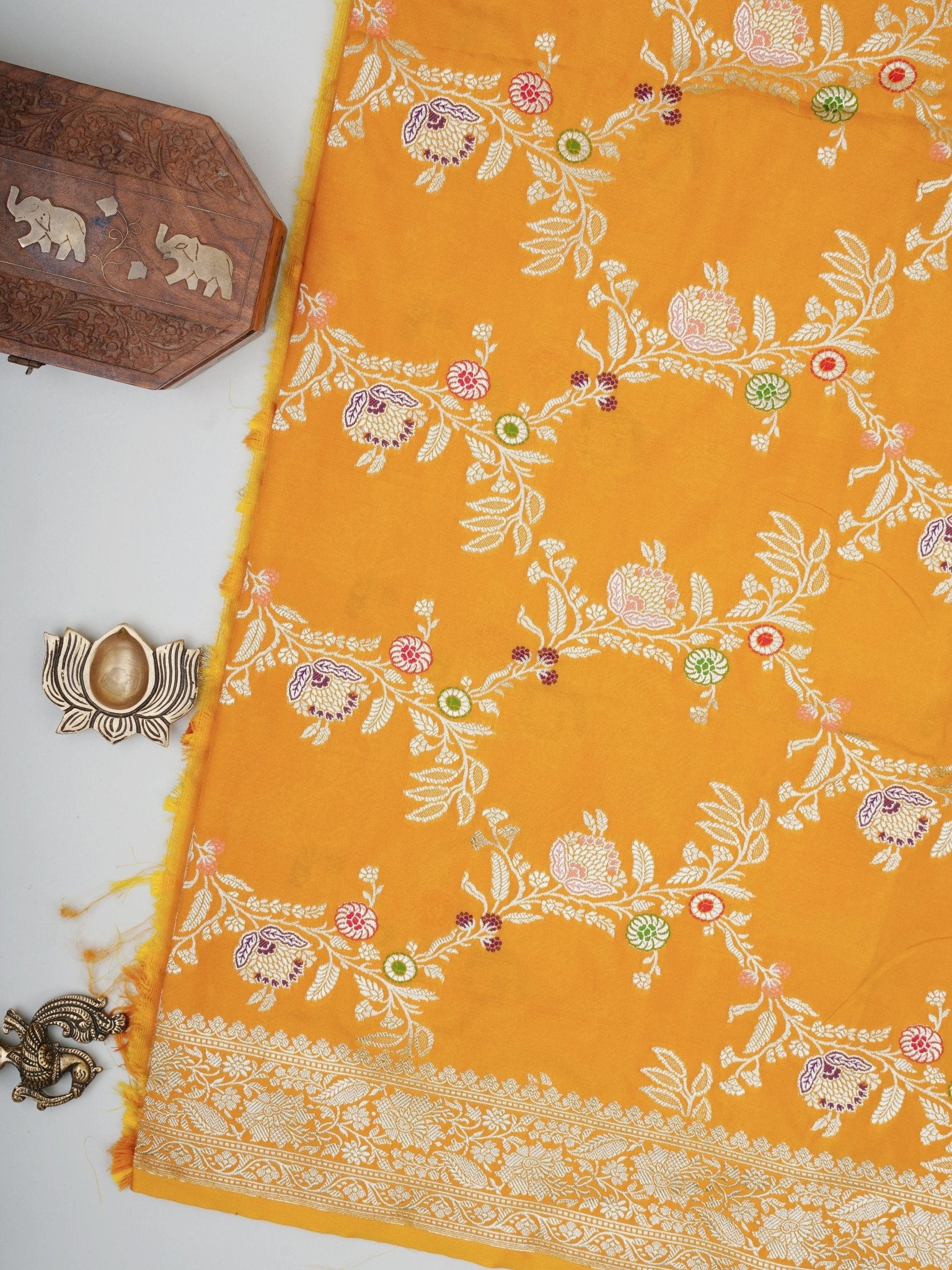 Katan Yellow Katan Semi Silk Manoranjitham Weaves - Handloom Store