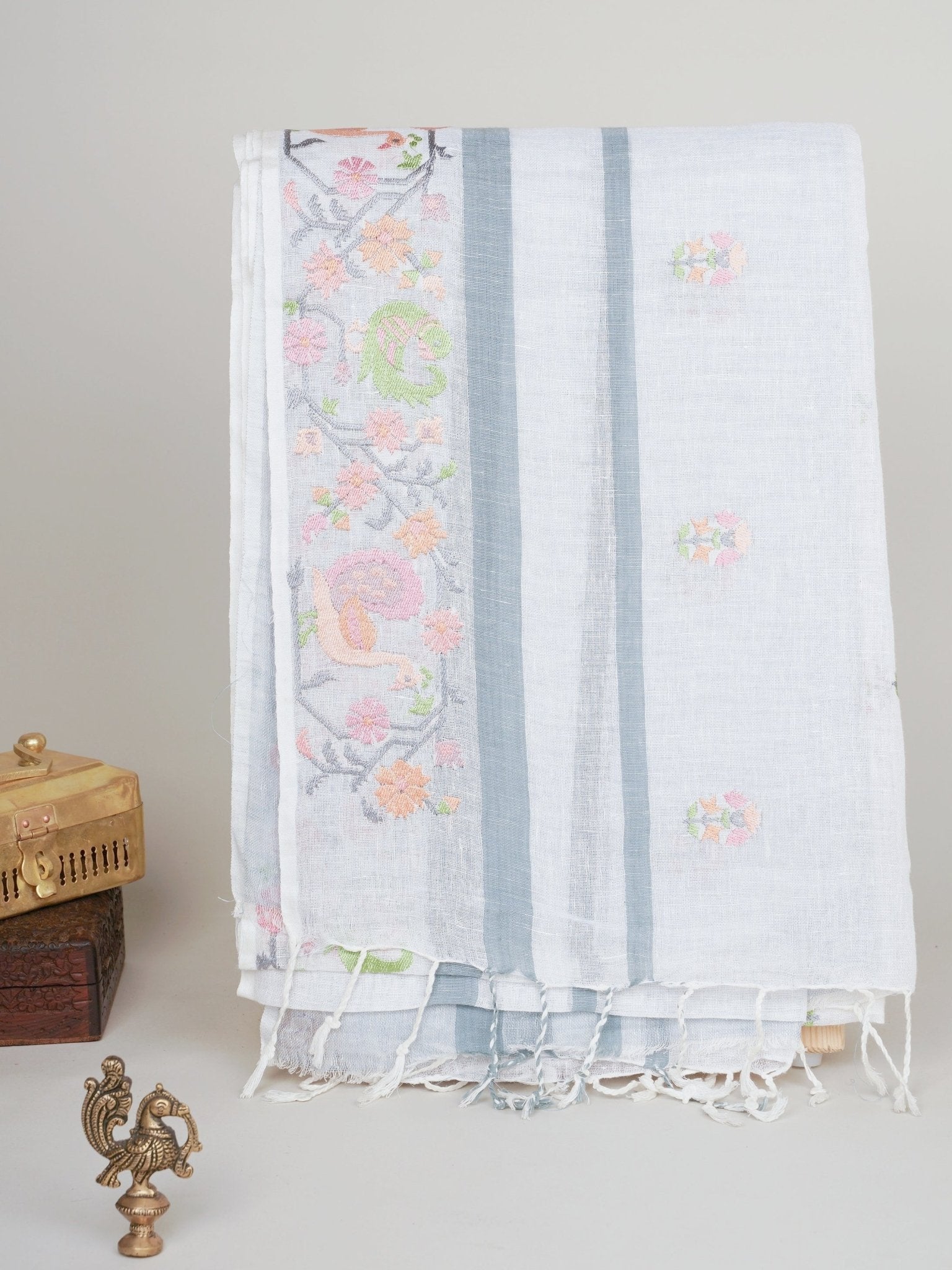Linen White 100% Pure Linen Manoranjitham Weaves - Handloom Store