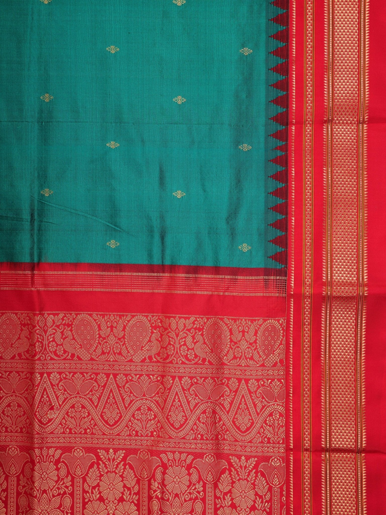 Narayanpet Green 100% Pure Silk  - Manoranjitham Weaves - Handloom Store