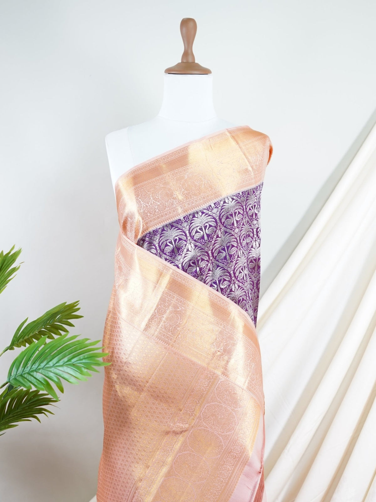 Kanchipuram Silk Dark Magenta  100% Pure Silk  - Manoranjitham Weaves - Handloom Store
