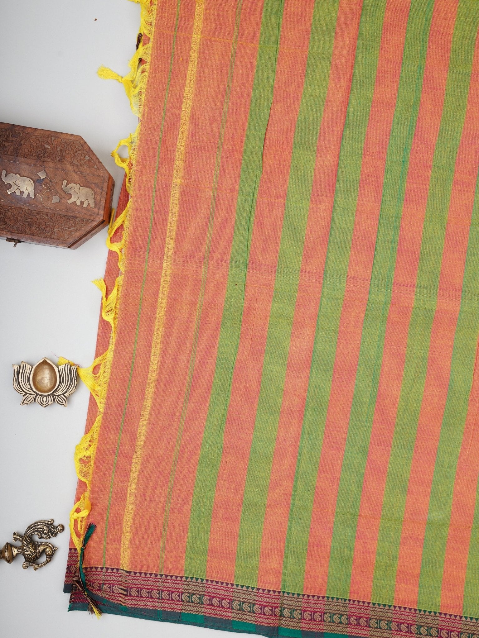 Narayanpet  100% Handspun Cotton - Manoranjitham Weaves - Handloom Store