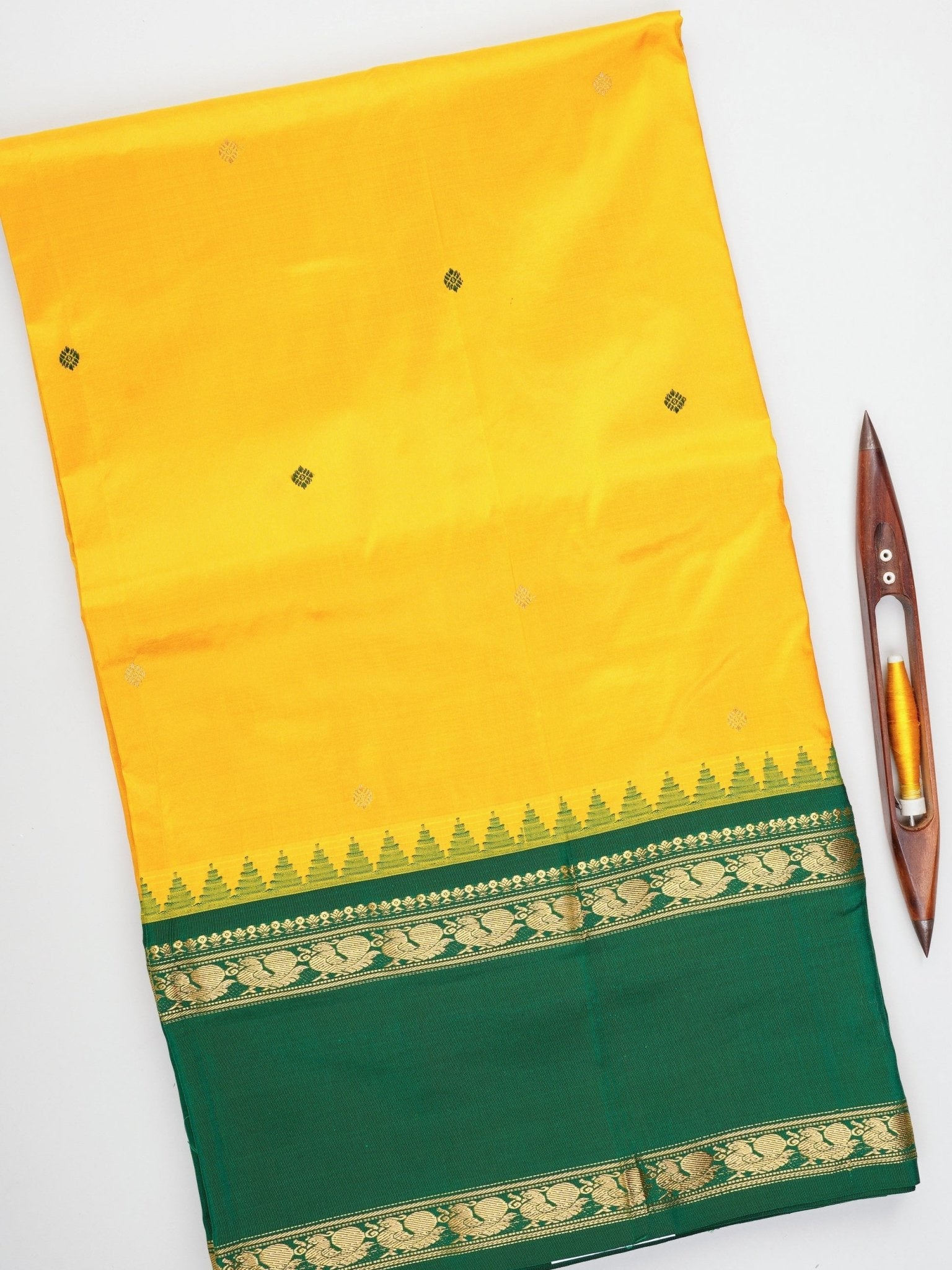 Narayanpet Yellow 100% Pure Silk  - Manoranjitham Weaves - Handloom Store