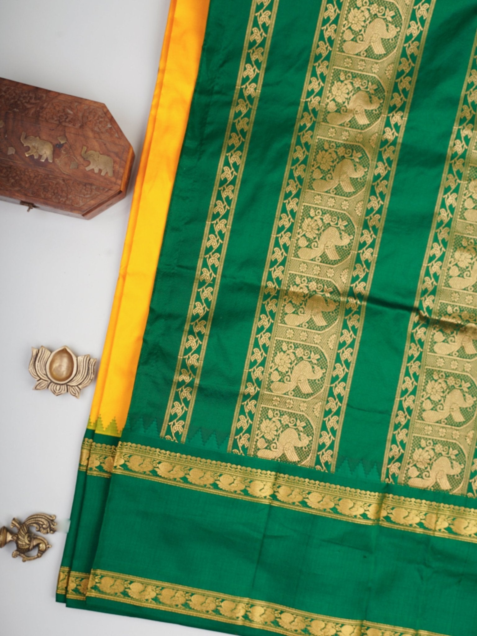 Narayanpet Yellow 100% Pure Silk  - Manoranjitham Weaves - Handloom Store