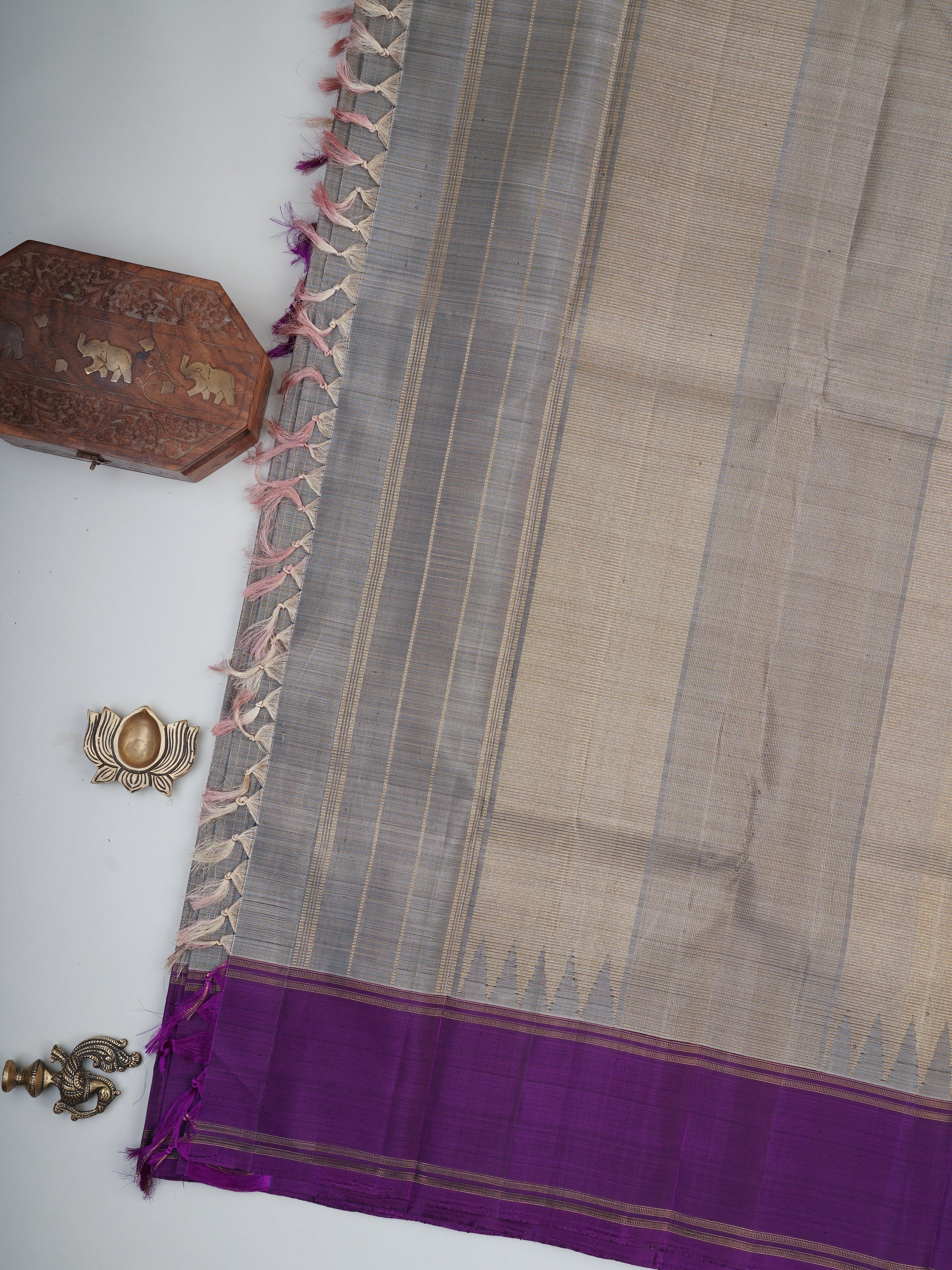 Madhuradhwani - Manoranjitham