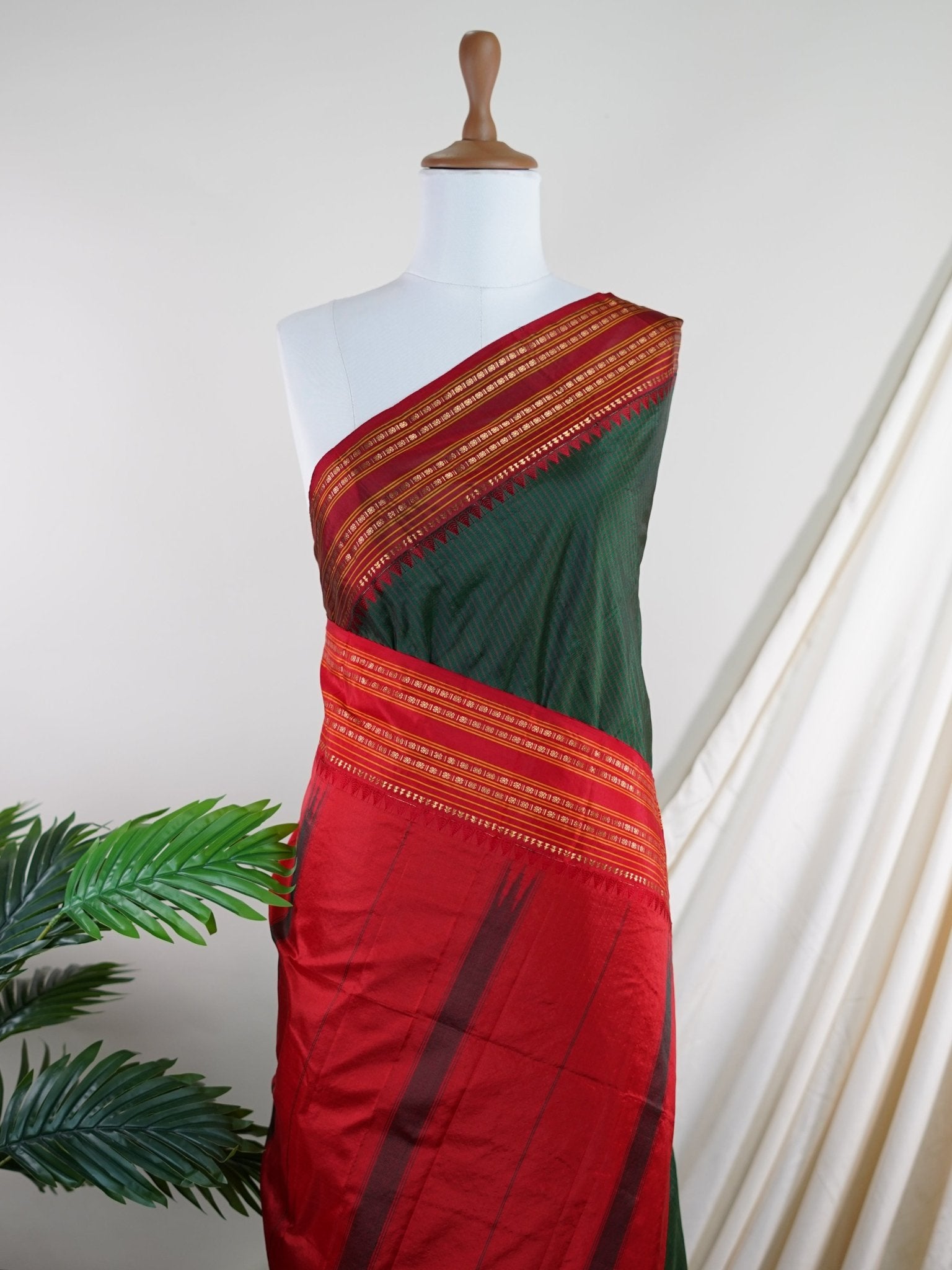 Maha Tripurasundari - Manoranjitham
