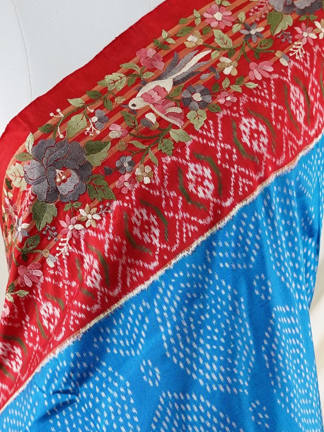Pochampally Blue 100% Pure Silk  - Manoranjitham Weaves - Handloom Store