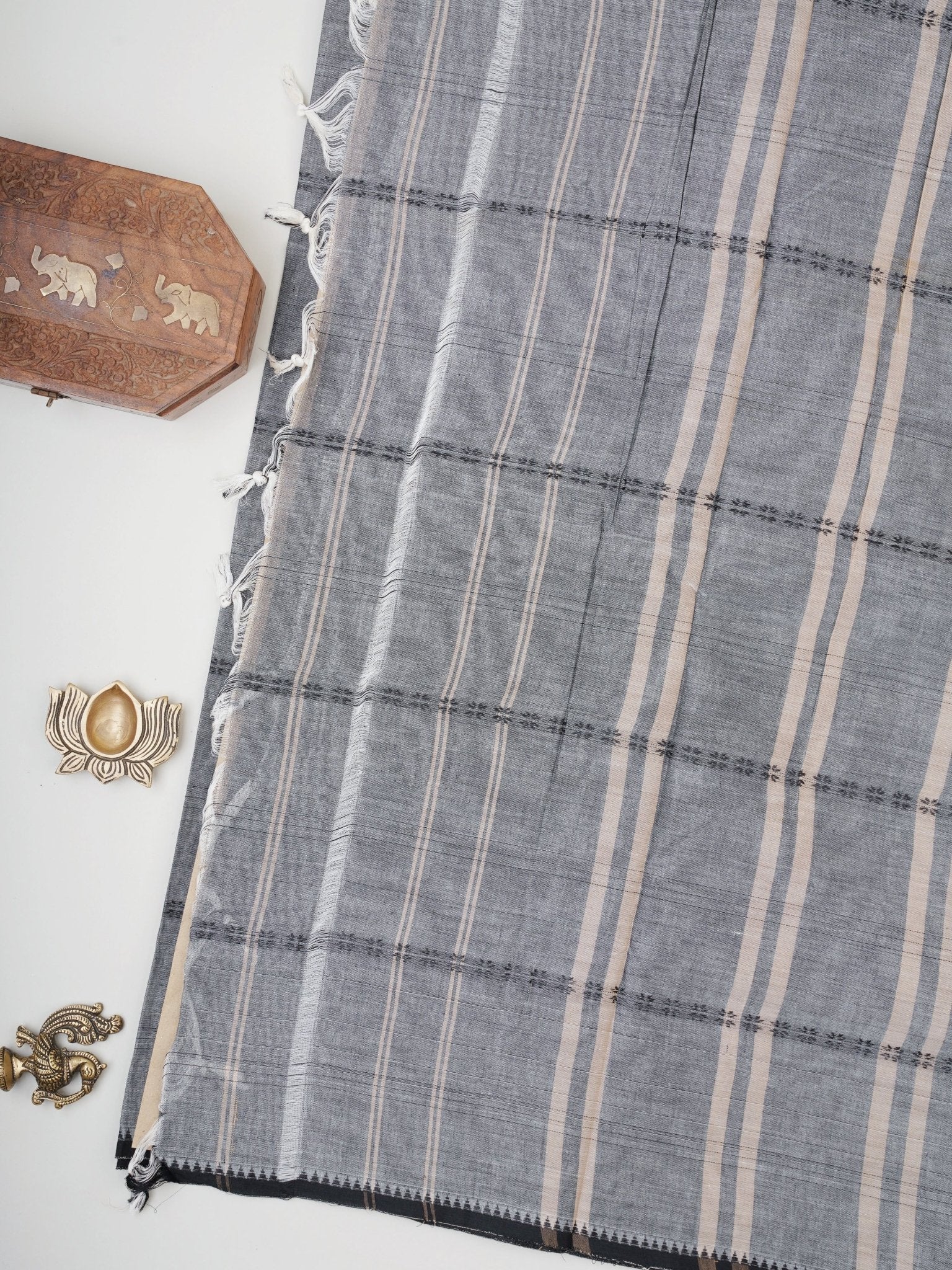 Narayanpet  100% Handspun Cotton - Manoranjitham Weaves - Handloom Store