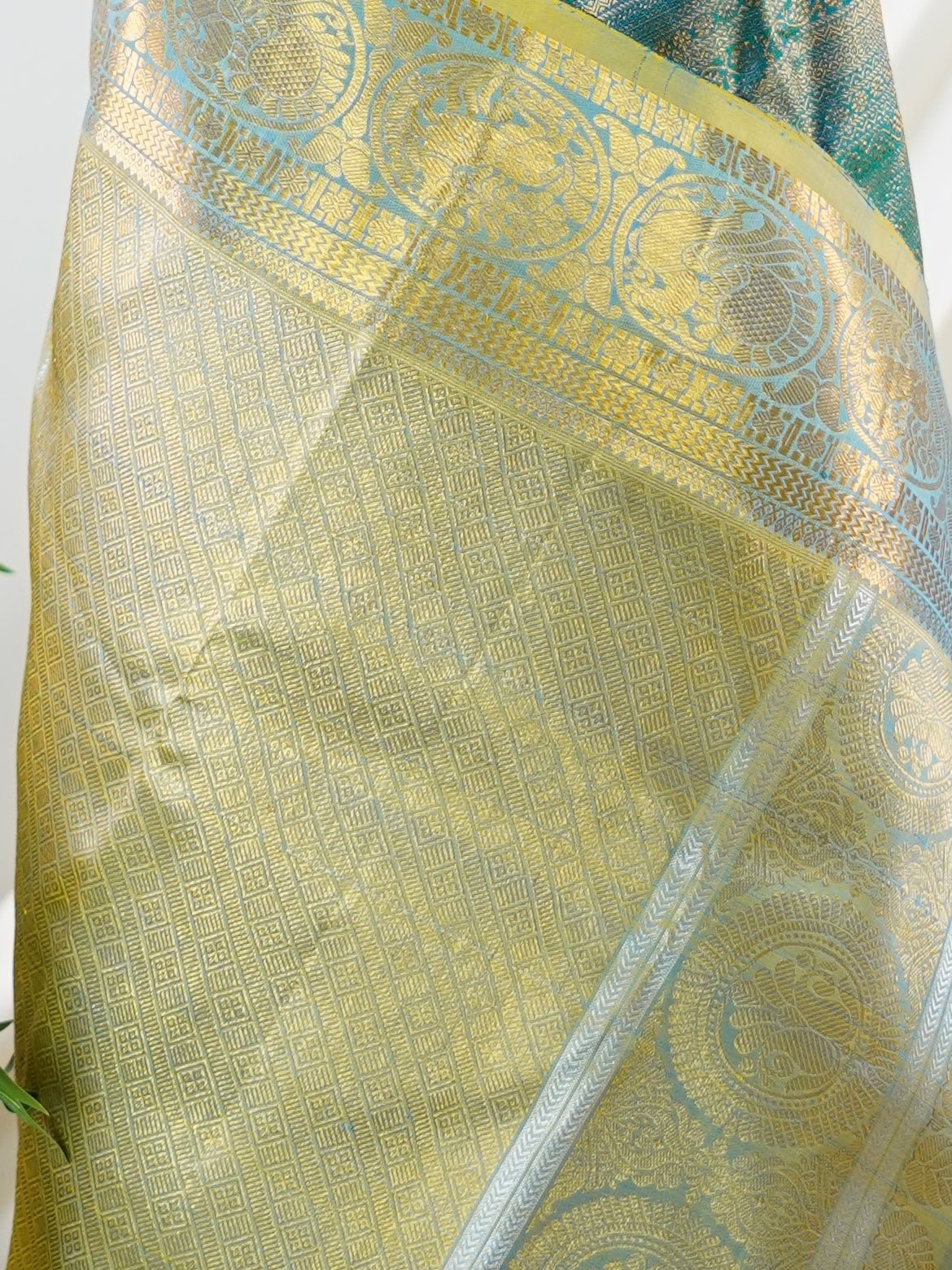 Meenakshi - Manoranjitham