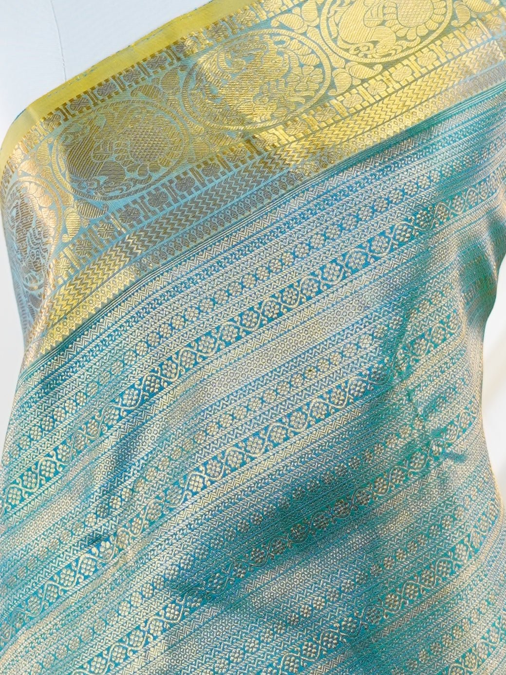 Meenakshi - Manoranjitham