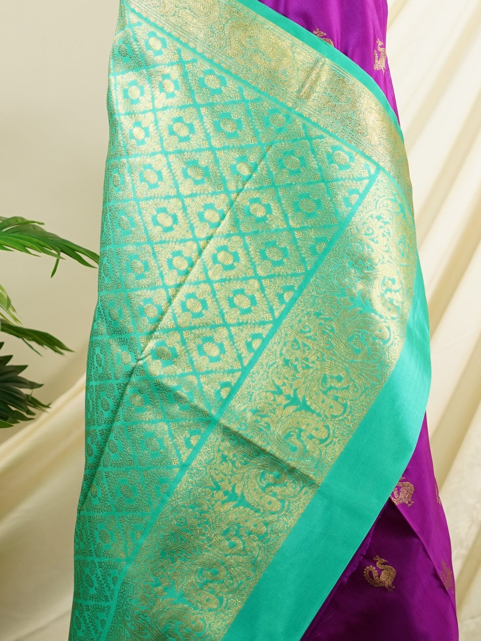 Venkatagiri Silk Purple 100% Pure Silk  - Manoranjitham Weaves - Handloom Store