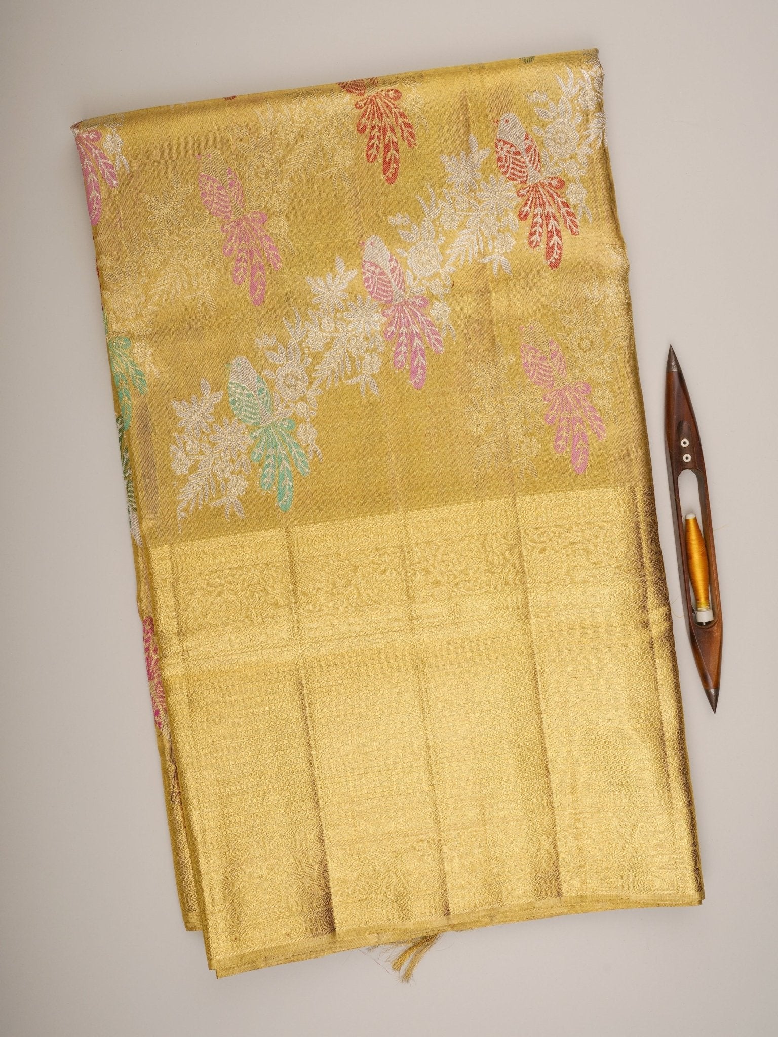 Kanchipuram Silk Yellow  100% Pure Silk  Manoranjitham Weaves - Handloom Store