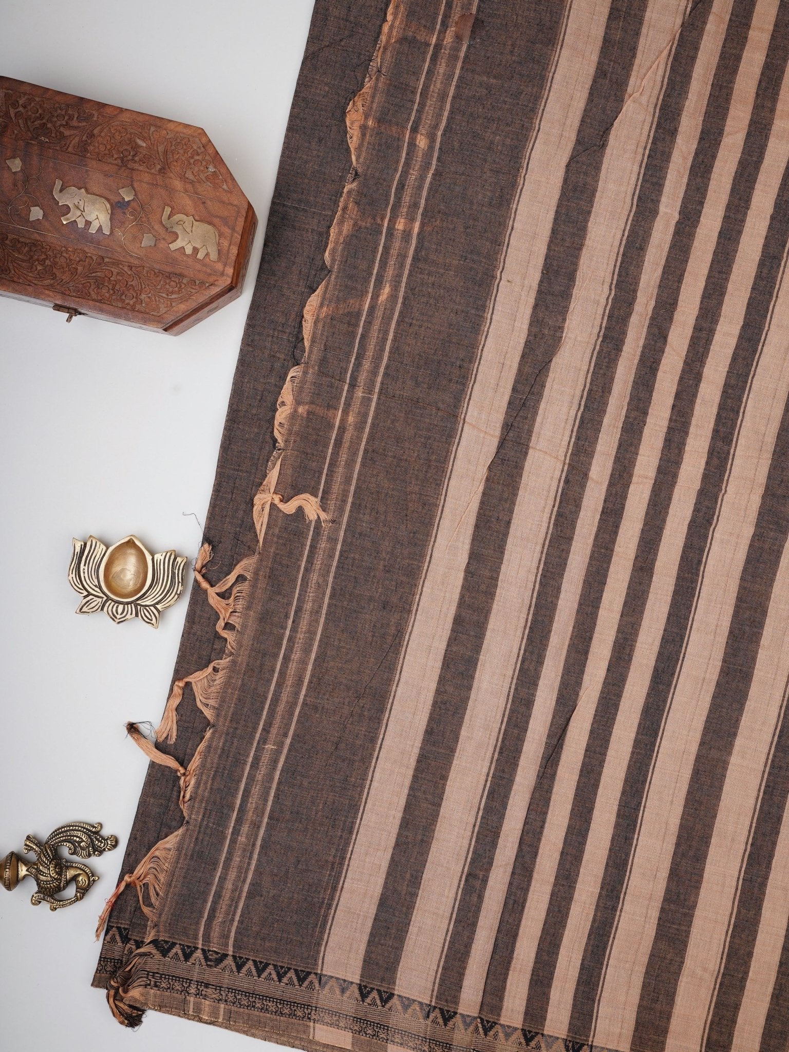 Narayanpet  100% Handspun Cotton - Manoranjitham Weaves - Handloom Store