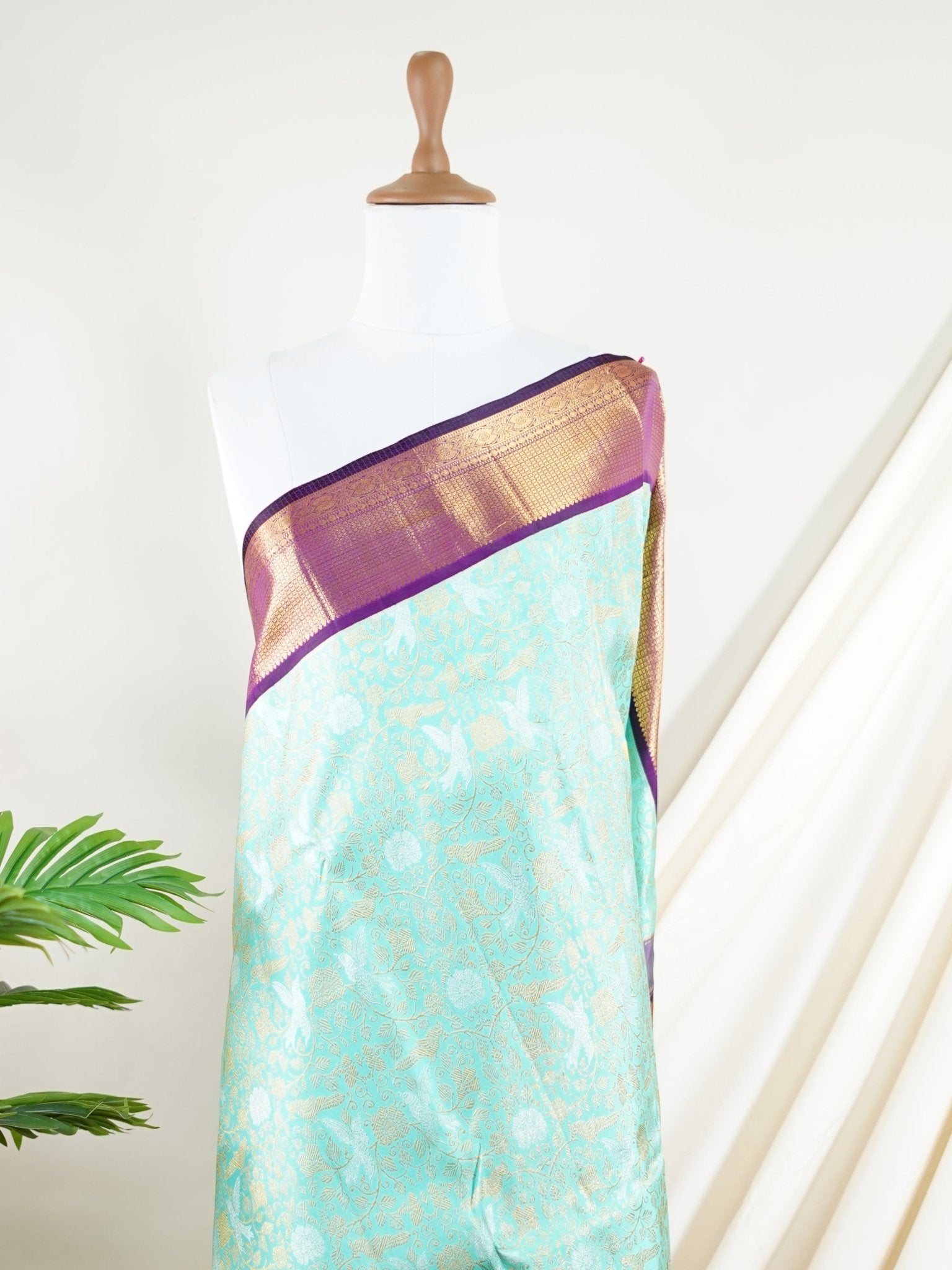 Kanchipuram Silk Pista Green 100% Pure Silk  - Manoranjitham Weaves - Handloom Store