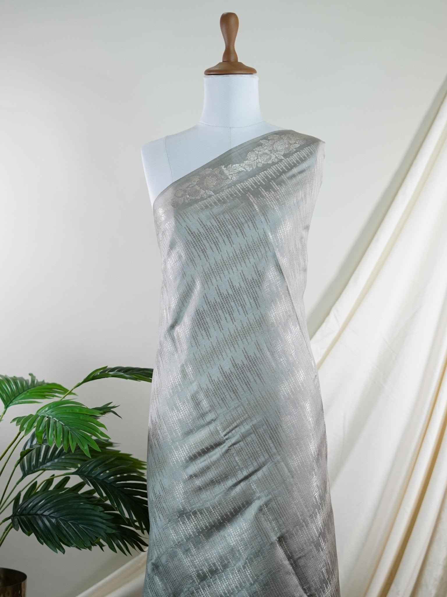 Katan Grey 100% Pure Katan Silk - Manoranjitham Weaves - Handloom Store