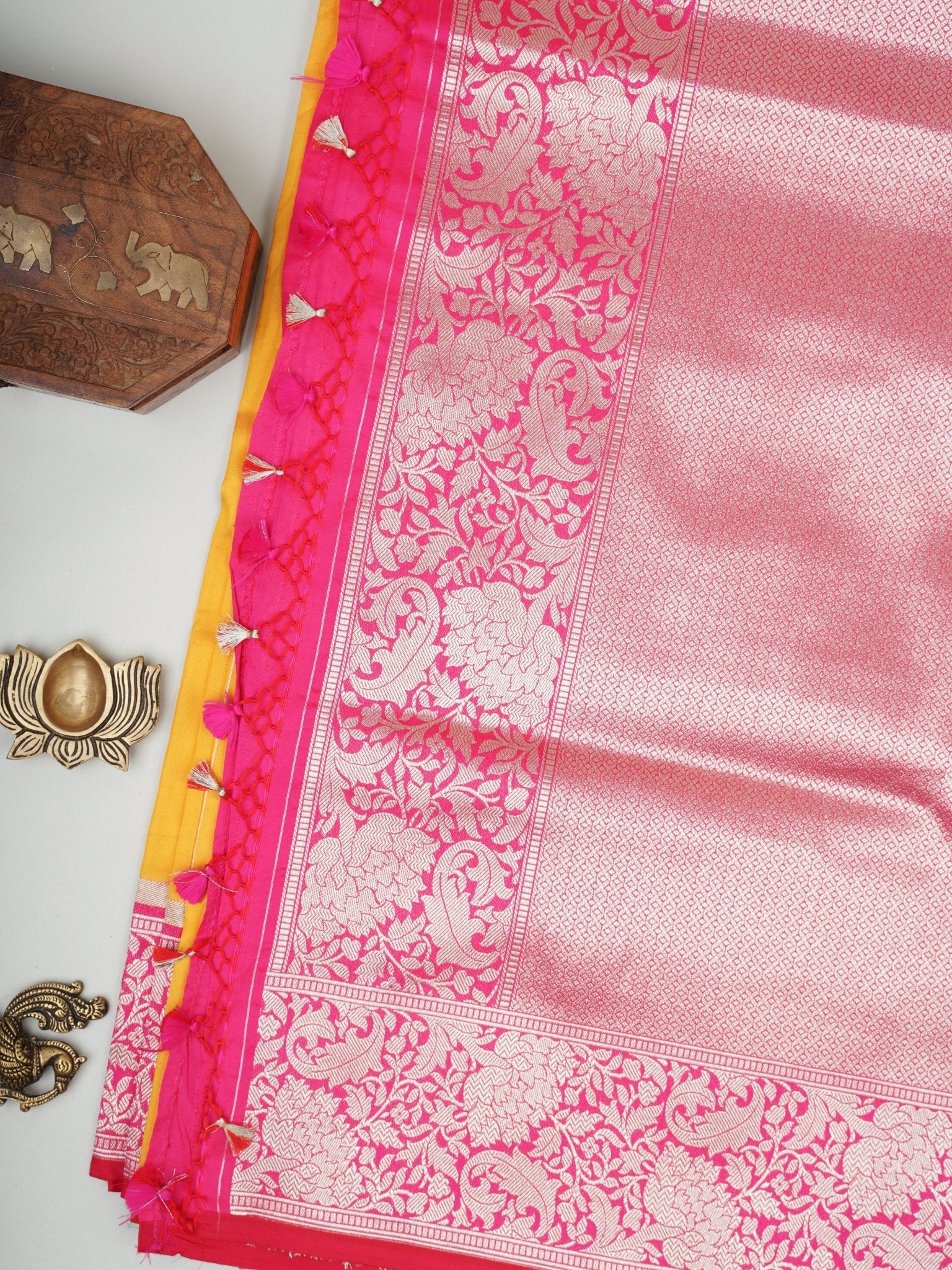 Katan Yellow Katan Semi Silk Manoranjitham Weaves - Handloom Store