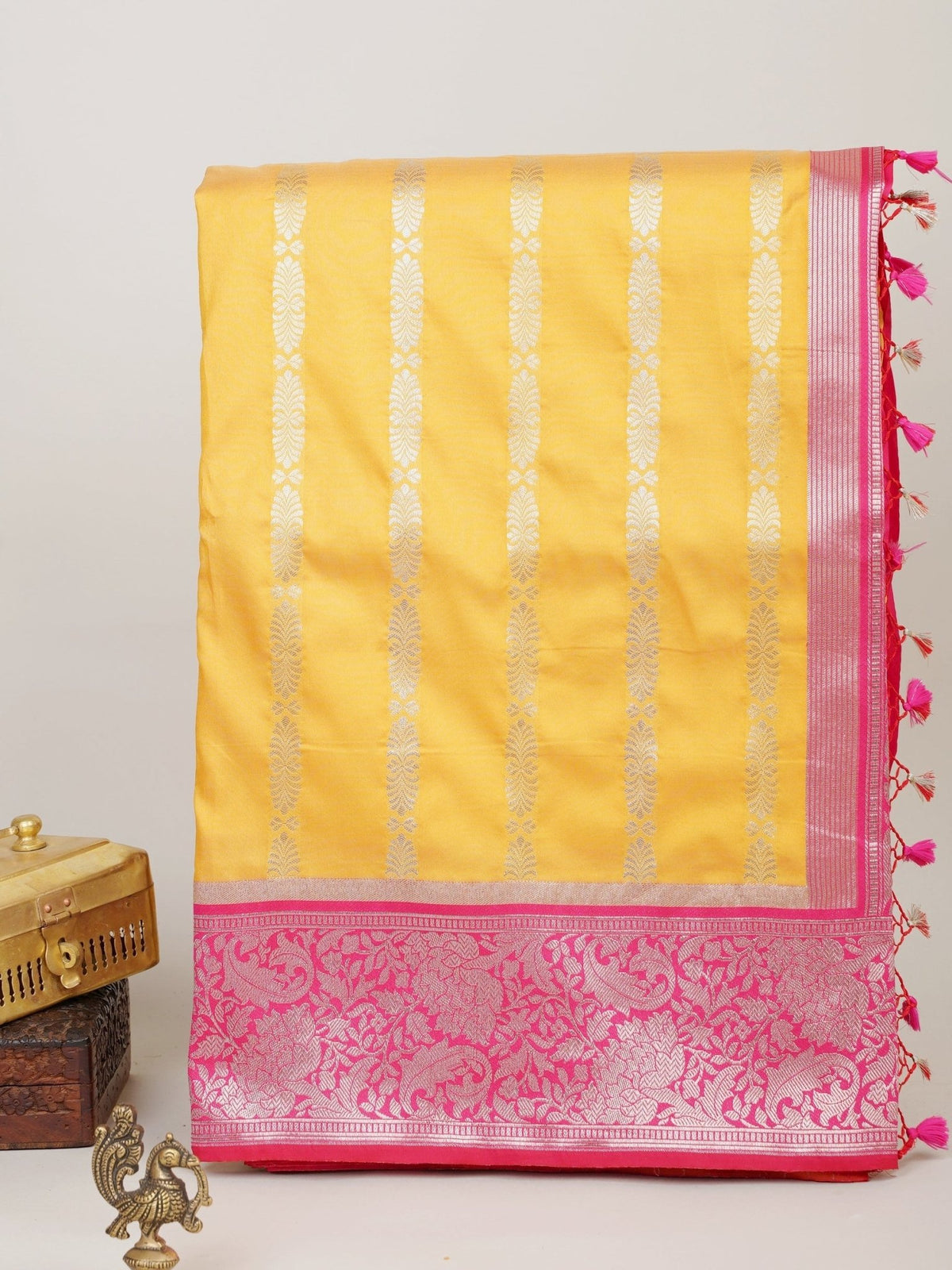 Katan Yellow Katan Semi Silk Manoranjitham Weaves - Handloom Store