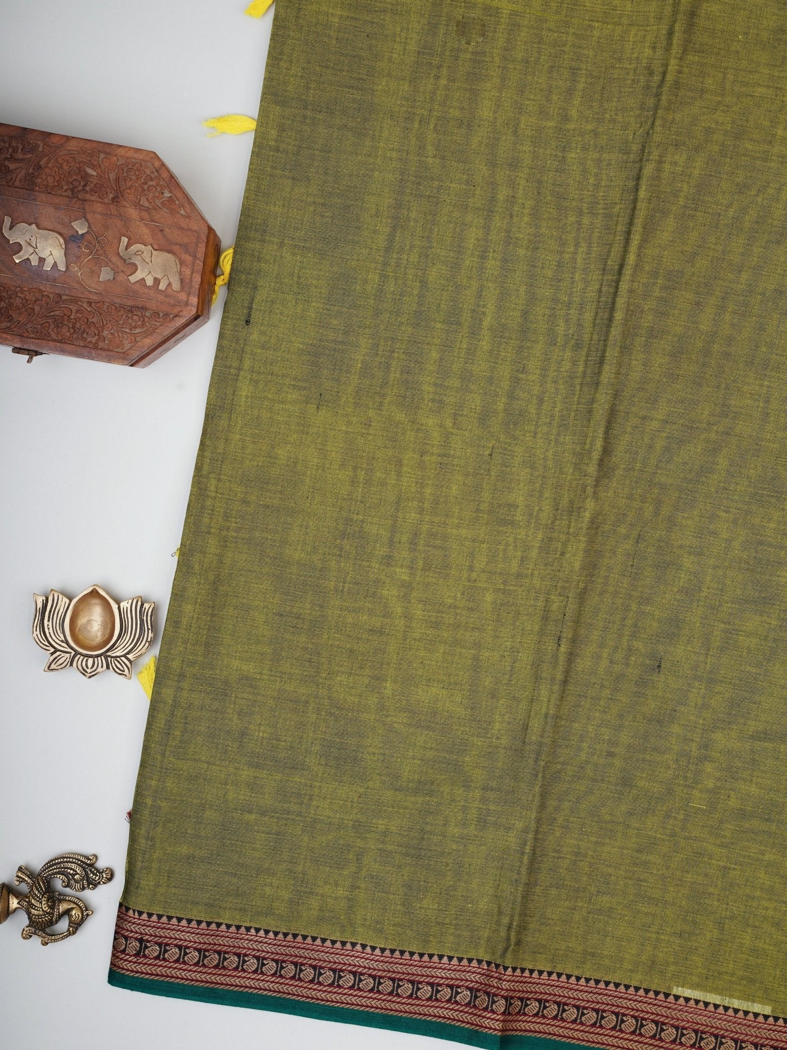 Narayanpet  100% Handspun Cotton - Manoranjitham Weaves - Handloom Store