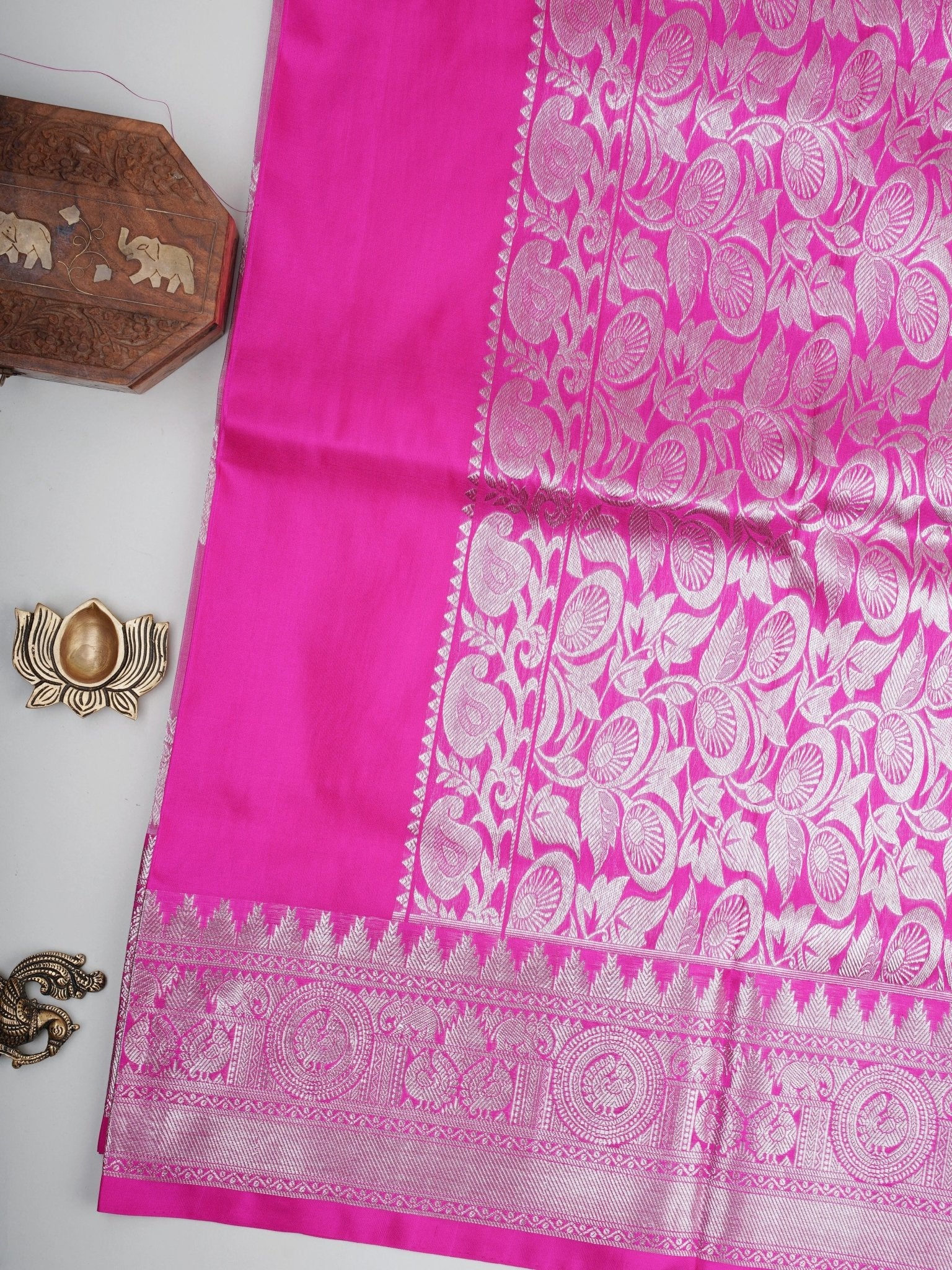 Venkatagiri Silk Pink 100% Pure Silk  - Manoranjitham Weaves - Handloom Store