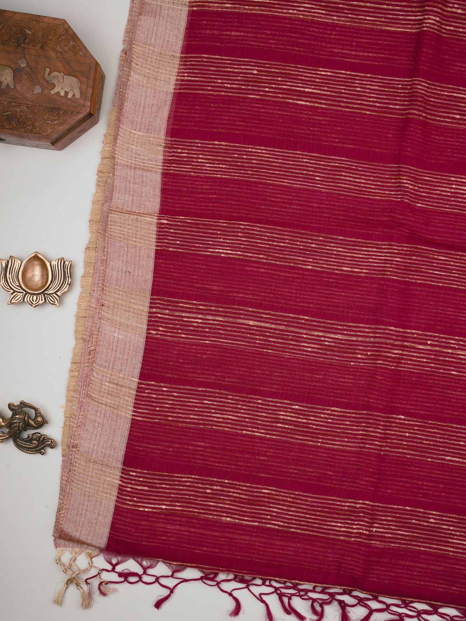 Handspun Cotton Maroon Handpsun Cotton Manoranjitham Weaves - Handloom Store