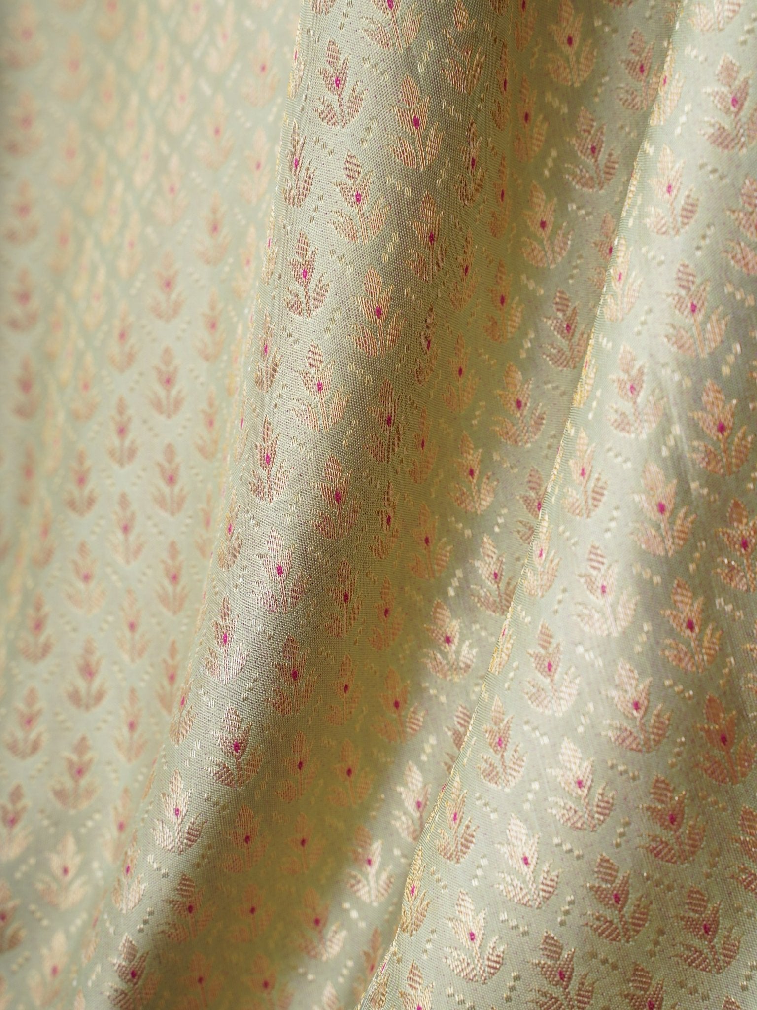Kanchipuram Silk Light Mint Green 100% Pure Silk  Manoranjitham Weaves - Handloom Store
