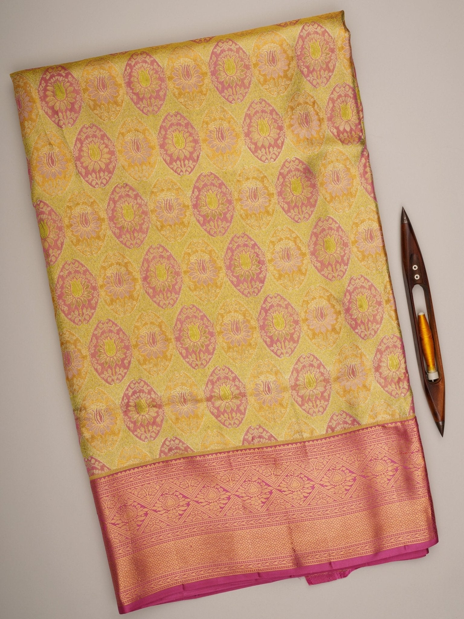 Kanchipuram Silk Golden 100% Pure Silk 